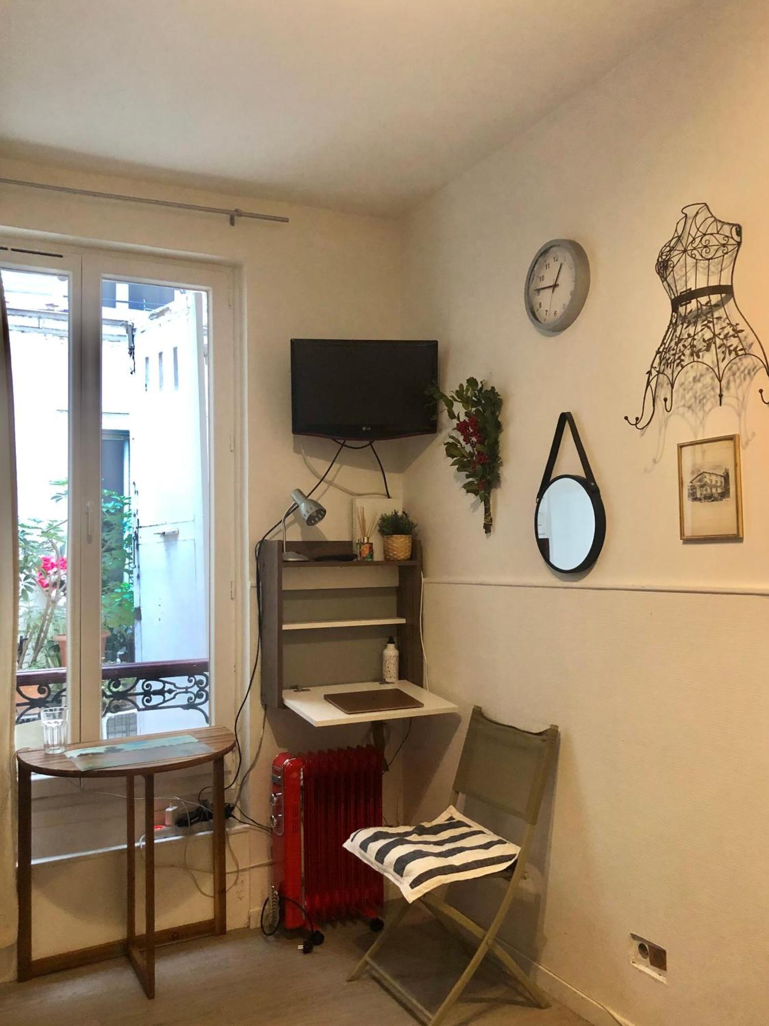 Apartment Cozy Nest In Montmartre *