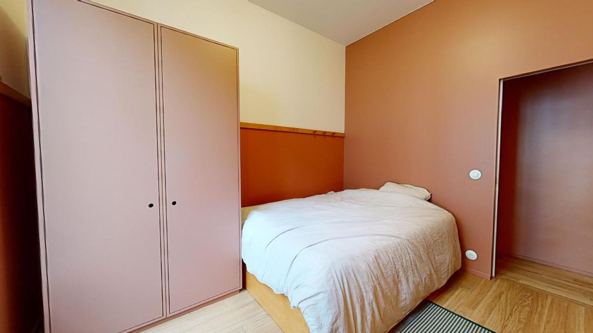 Cosy 2-bed Flat Near Moulin Rouge *