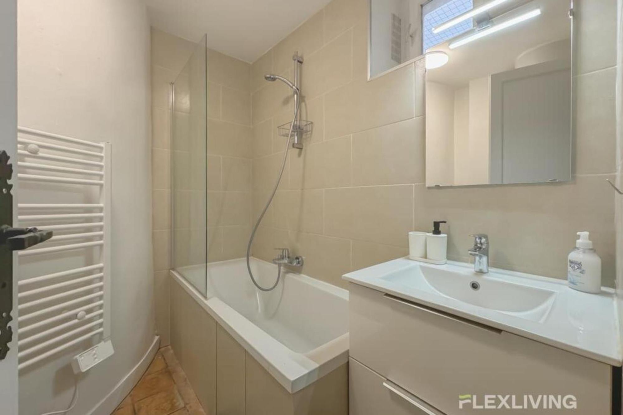 Flexliving - - Echiquier Apartment