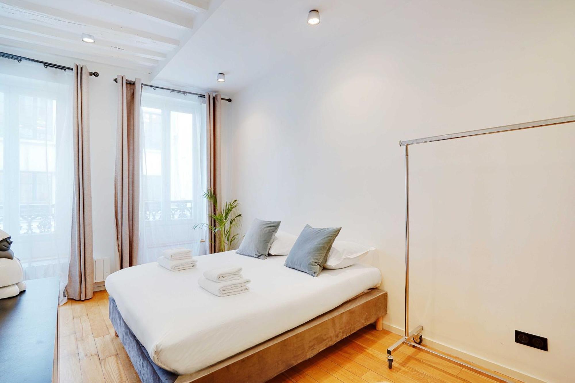 Bright & Cosy Palais Royal