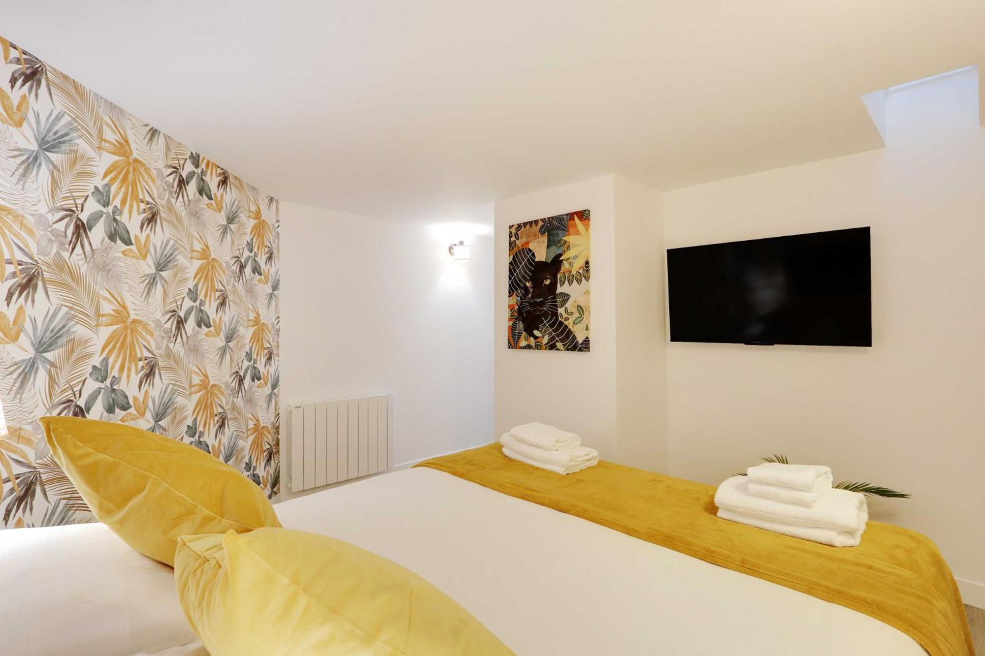 Modern Loft - 2br-8p - Place De La Republique Appartement