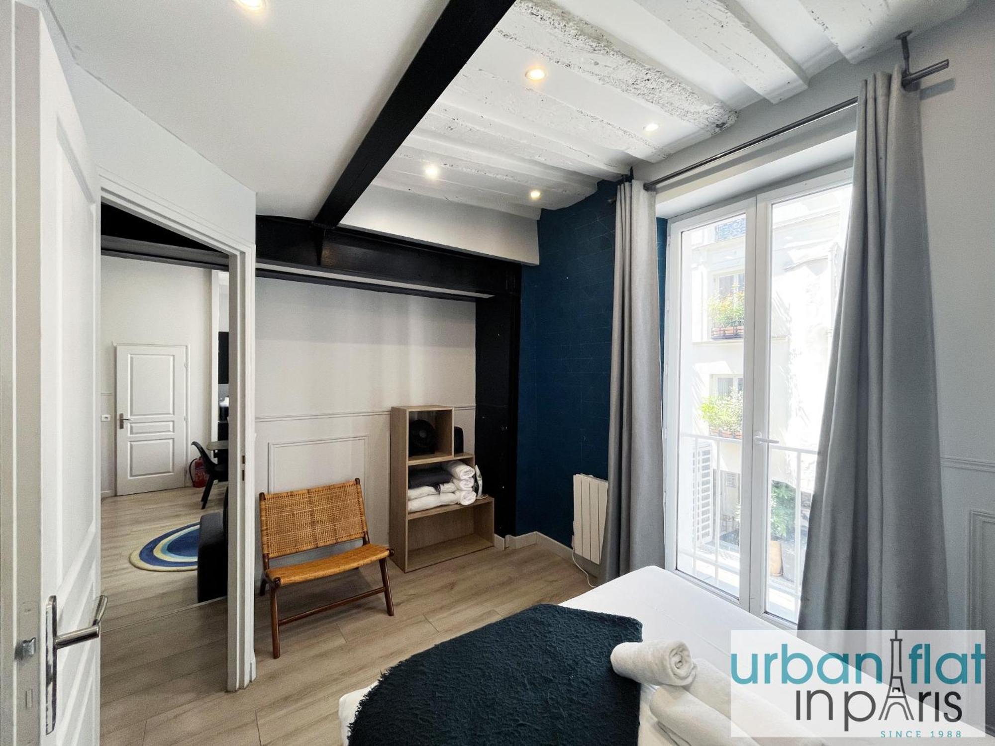 44 - Pretty 2 Bdr Flat In * Paris