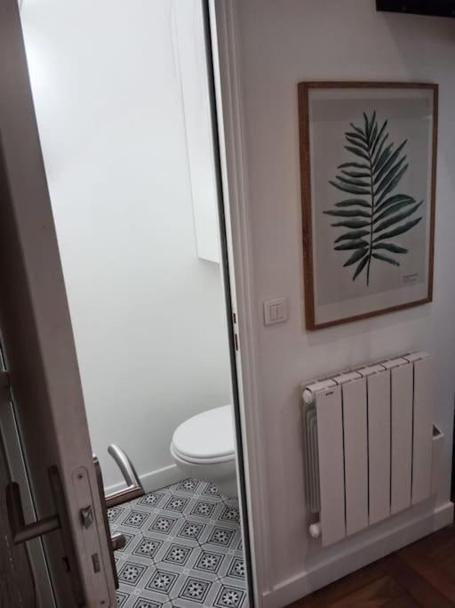 A 9 Min Du Palais De L'elysee, Apartment Paris