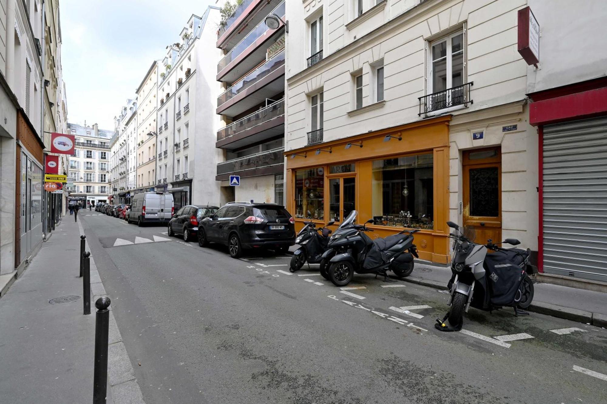 Large Modern Studio Close To The Eiffel Tower And Highlights Appartement