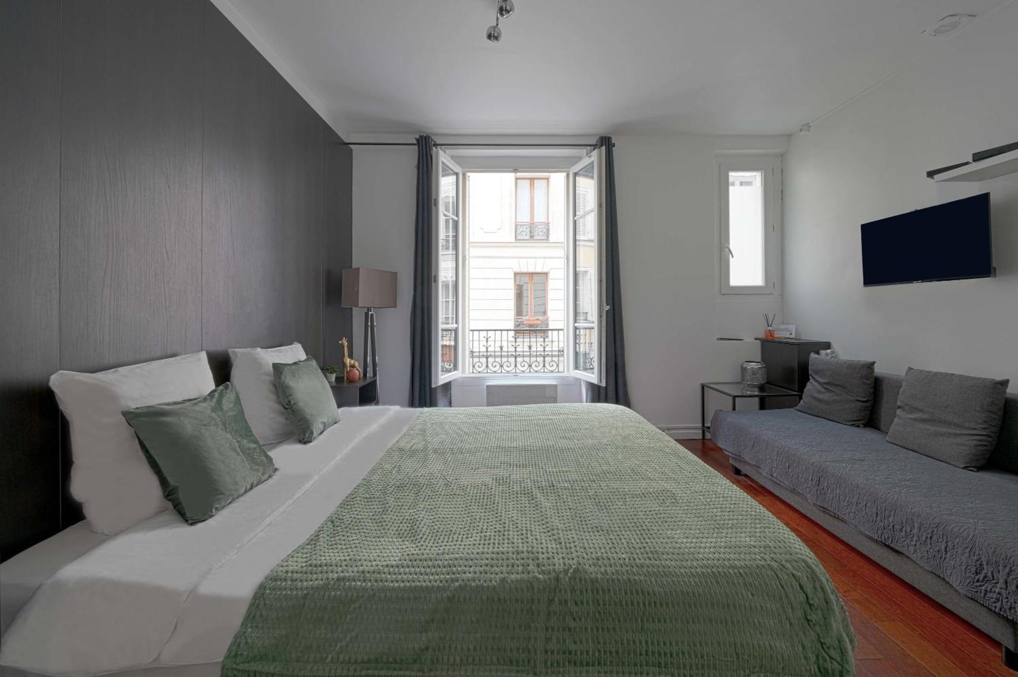 Large Modern Studio Close To The Eiffel Tower And Highlights Appartement