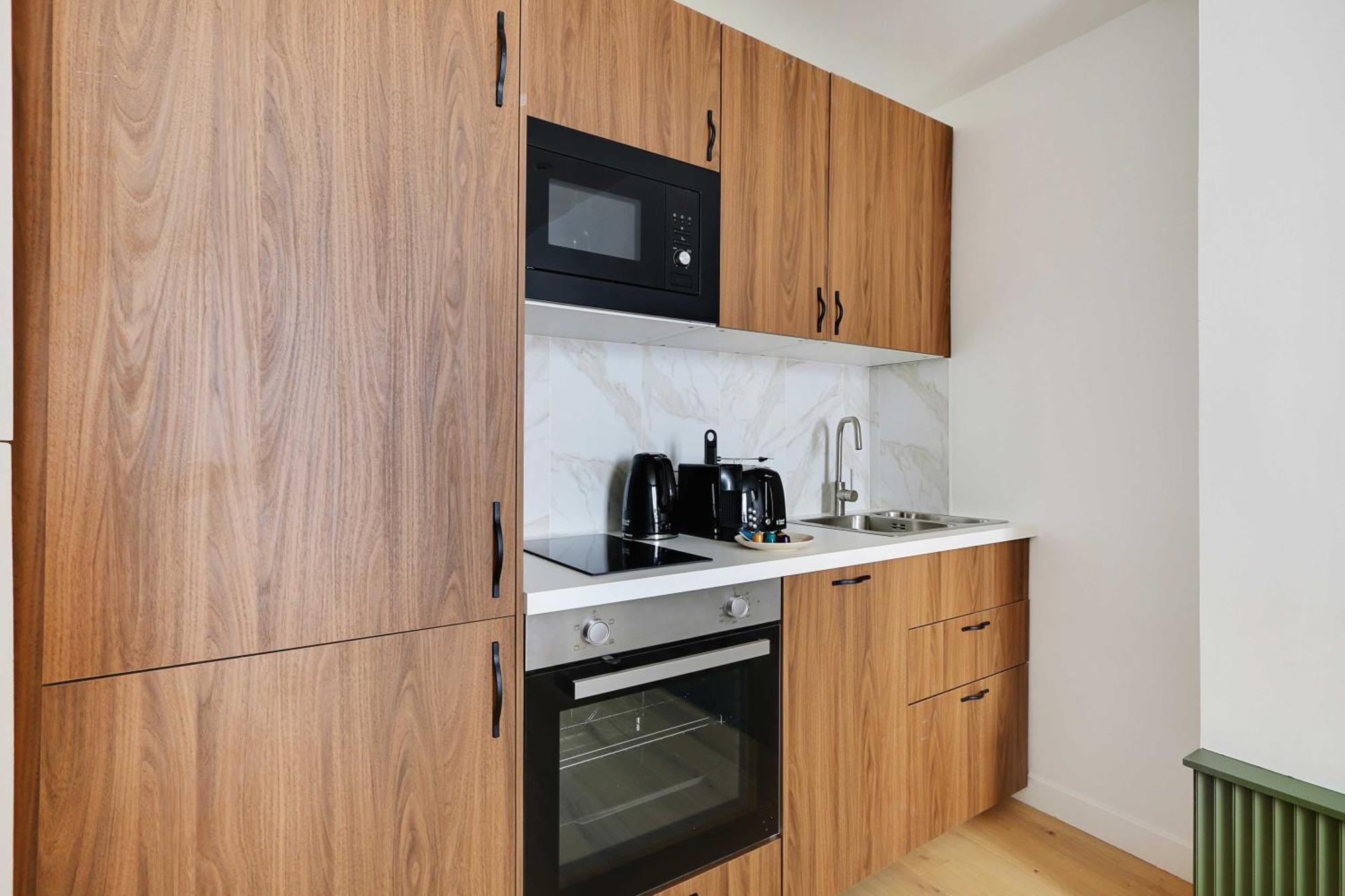 Modern Studio With Ac - 2p - Sacre Coeur