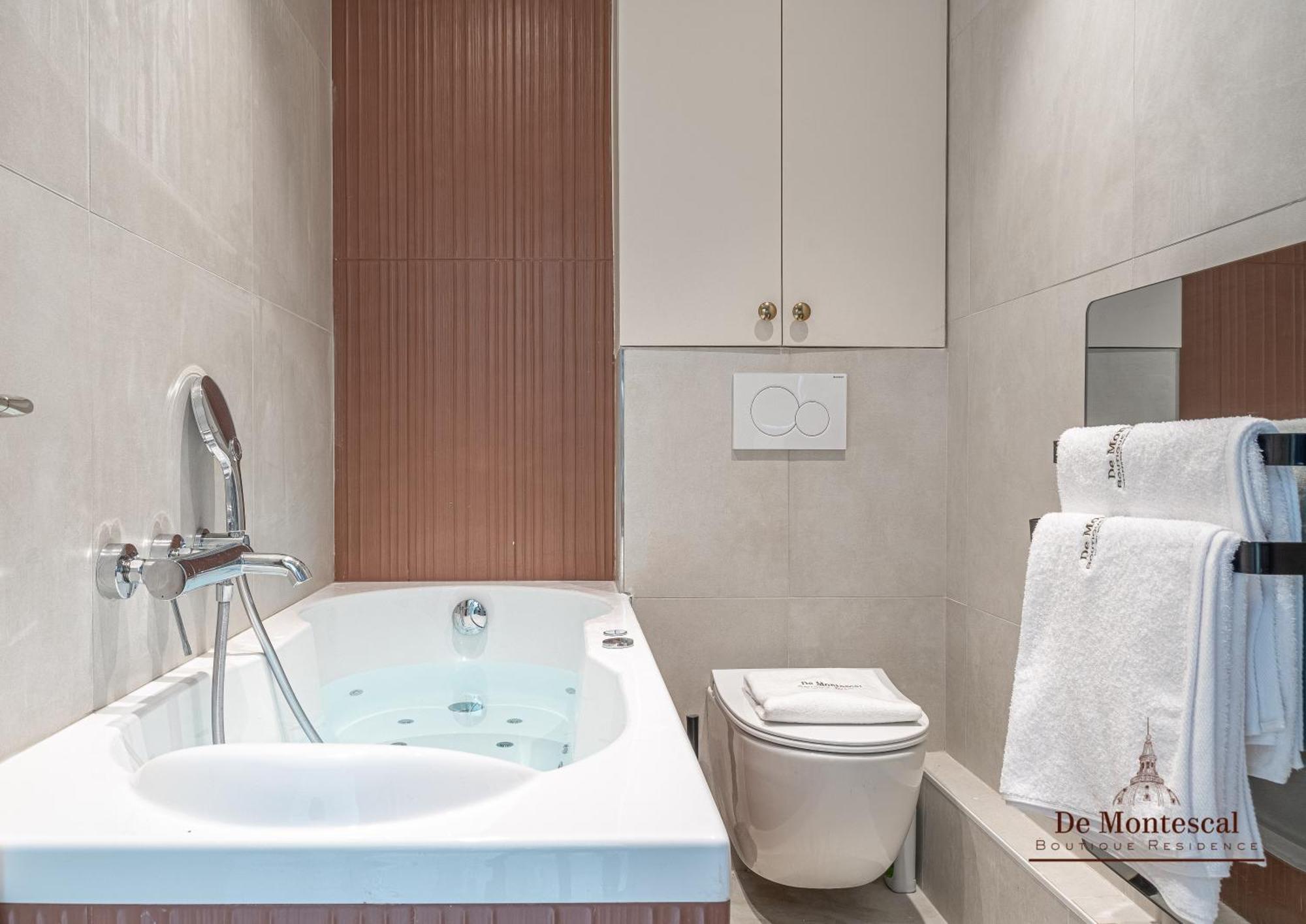 De Montescal - Hot Tub And Ac Cosy A Prime Location 40m2 *