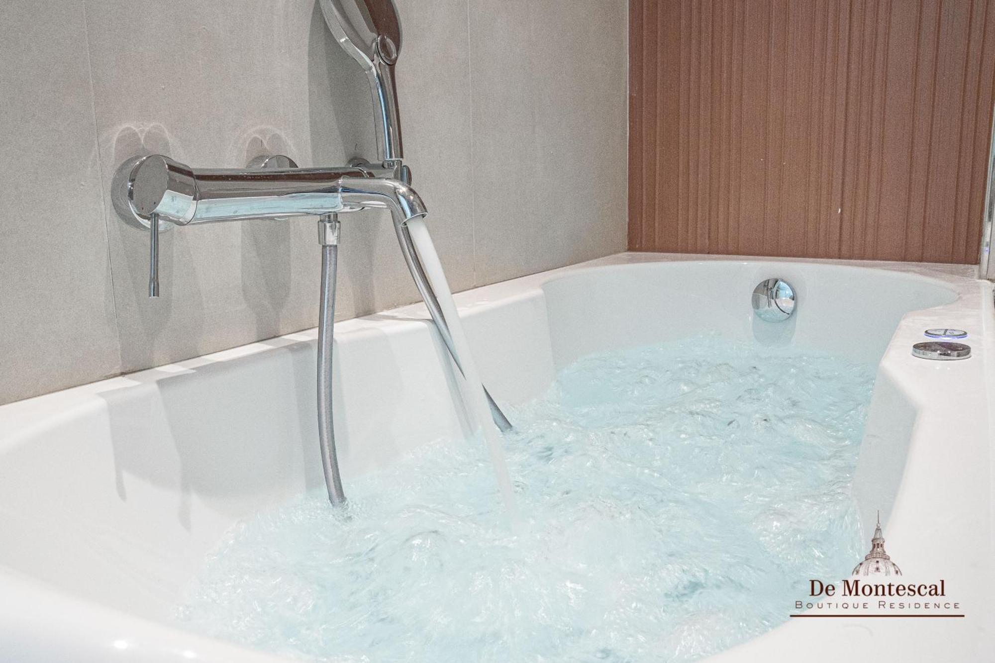 De Montescal - Hot Tub And Ac Cosy A Prime Location 40m2 Paris