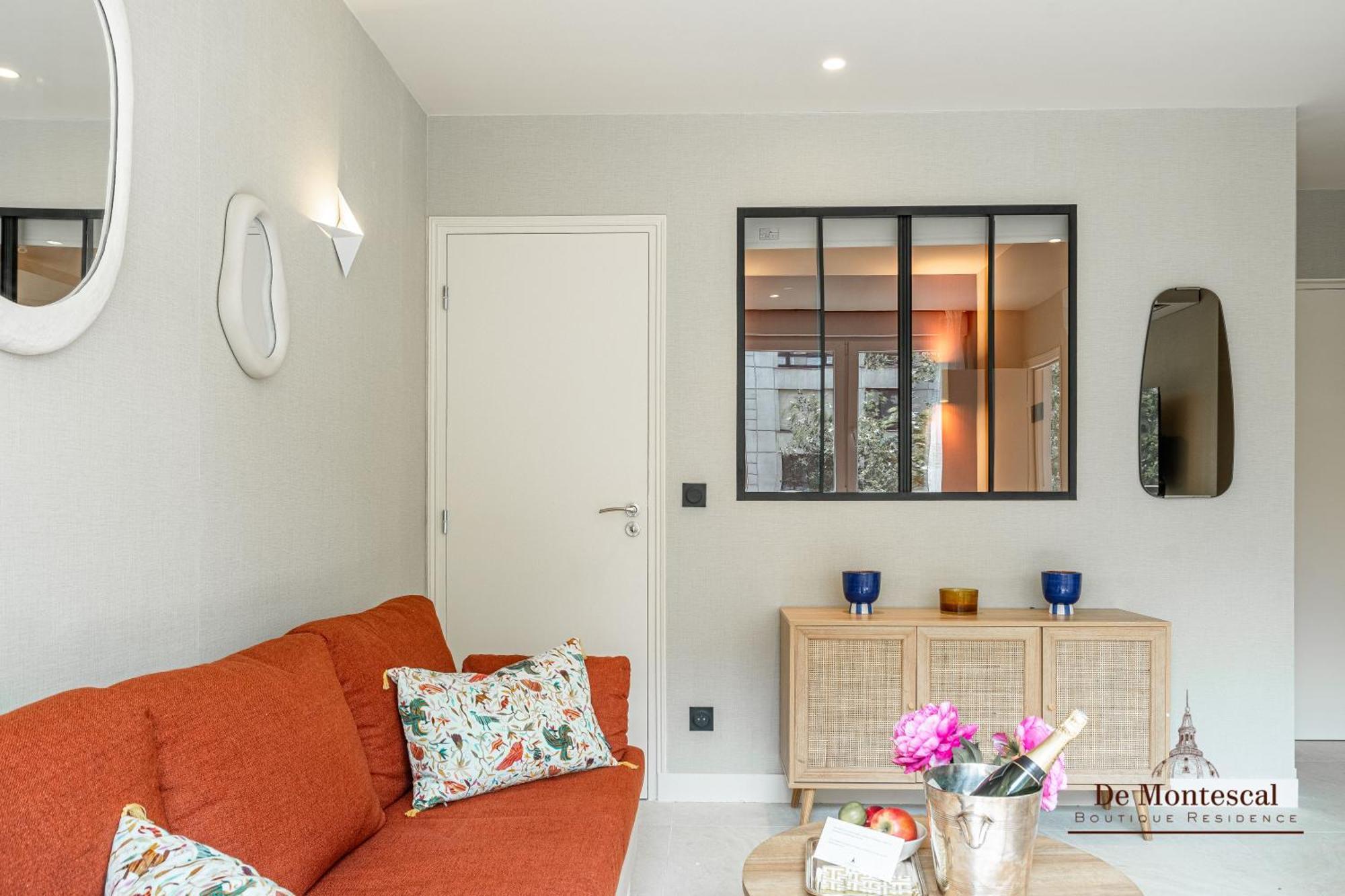 De Montescal - Hot Tub And Ac Cosy A Prime Location 40m2 Paris