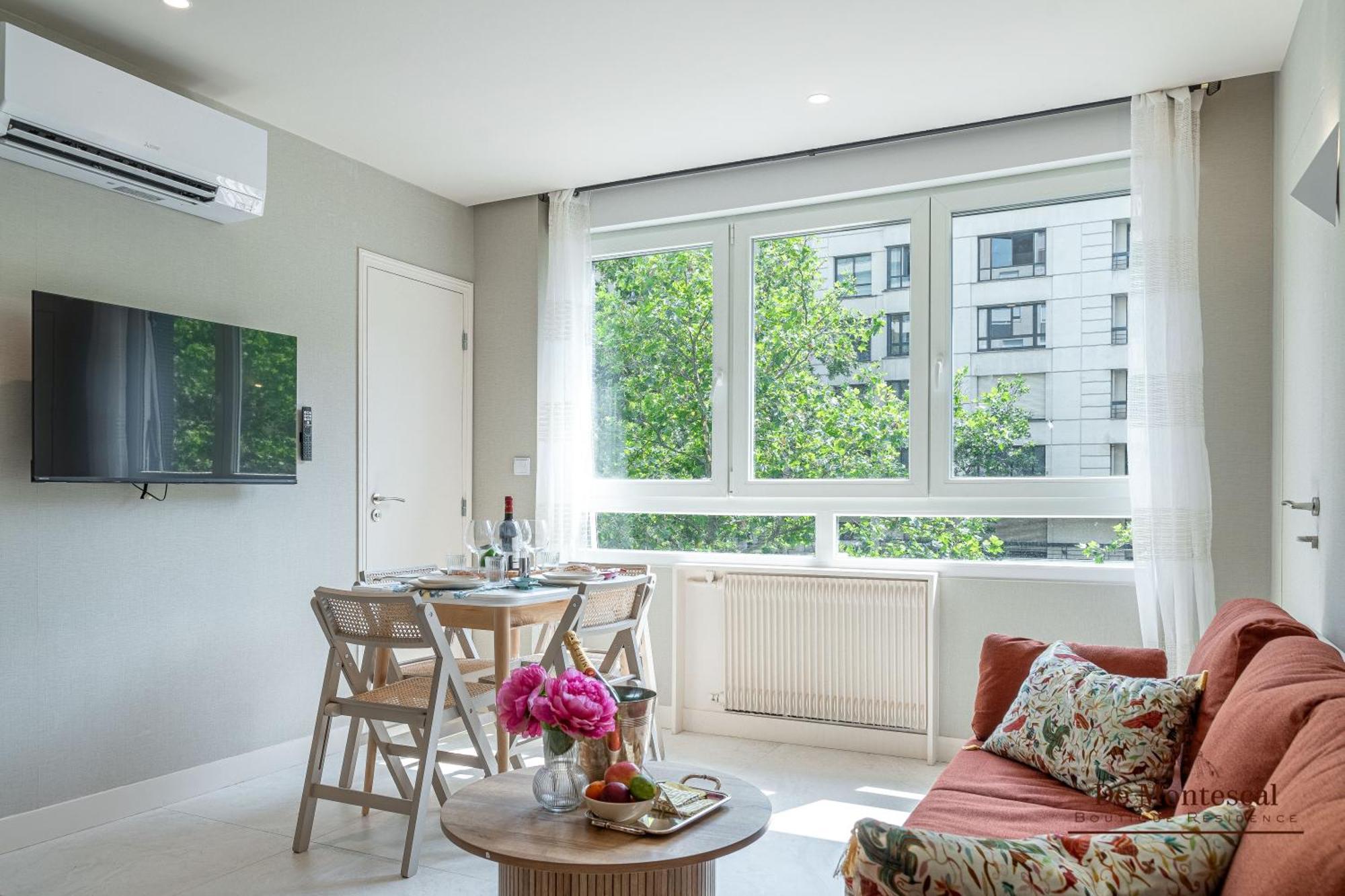 Apartment De Montescal - Hot Tub And Ac Cosy A Prime Location 40m2 *