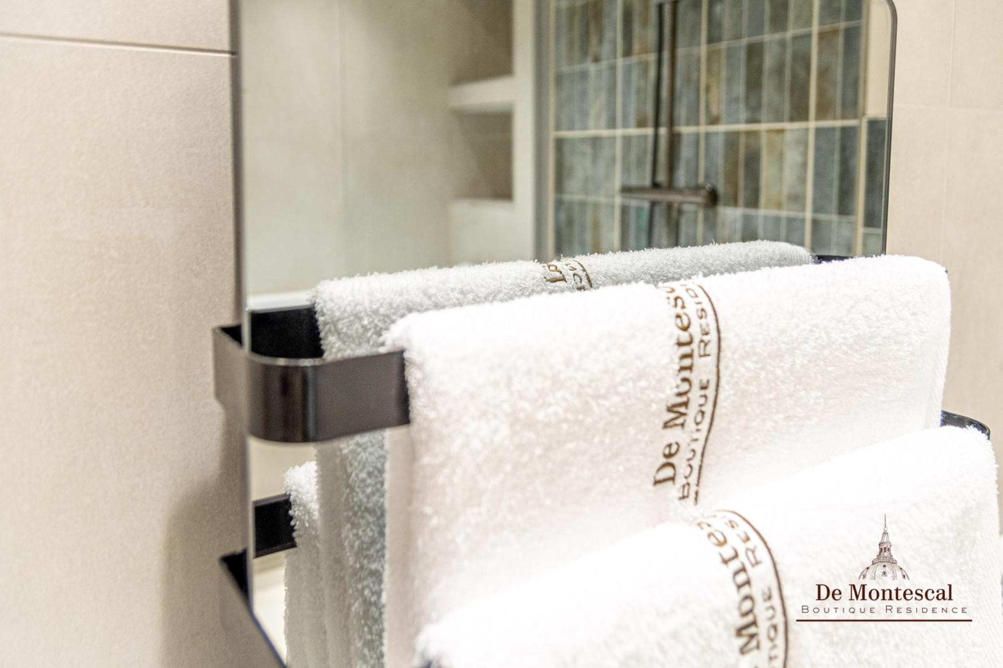 De Montescal - Hot Tub And Ac Cosy A Prime Location 40m2 Apartment *