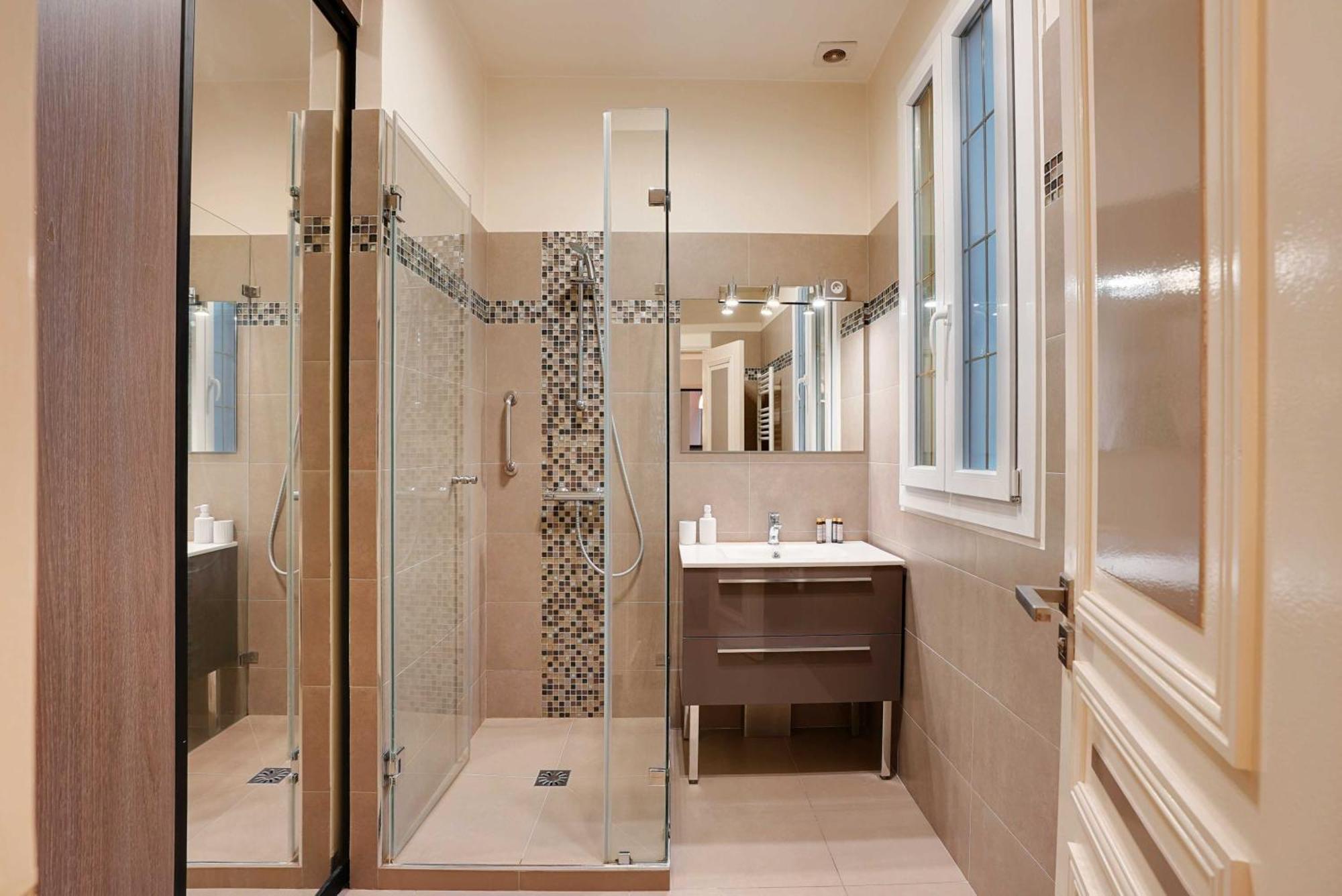 Elegant 2bdr 6p In The Heart Of The 5th Arrondissementt Inn Paris
