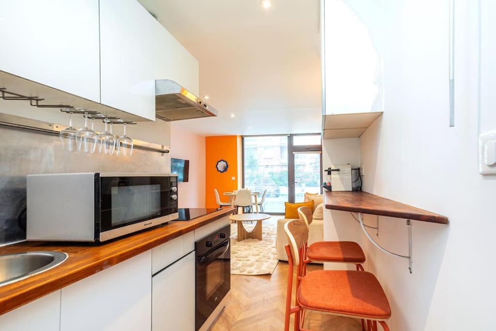 Appartement Colore Aux Portes Des Buttes Chaumont Paris