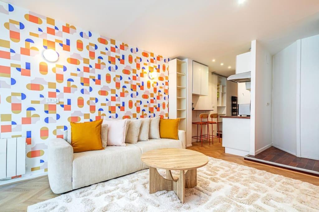 Colore Aux Portes Des Buttes Chaumont Appartement Paris