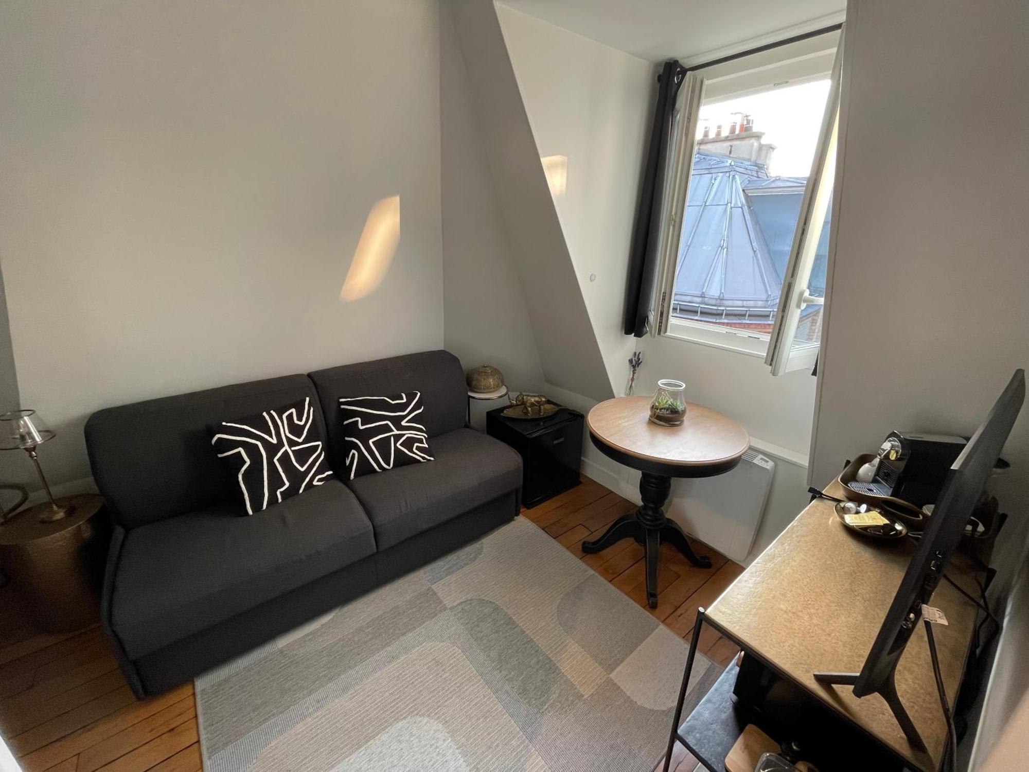 Apartment Cosy 17e Arc De Triomphe Et Champs Elysees