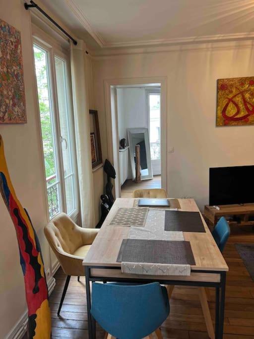 Haussmanien Au Coeur Du Village Montmartre ! *