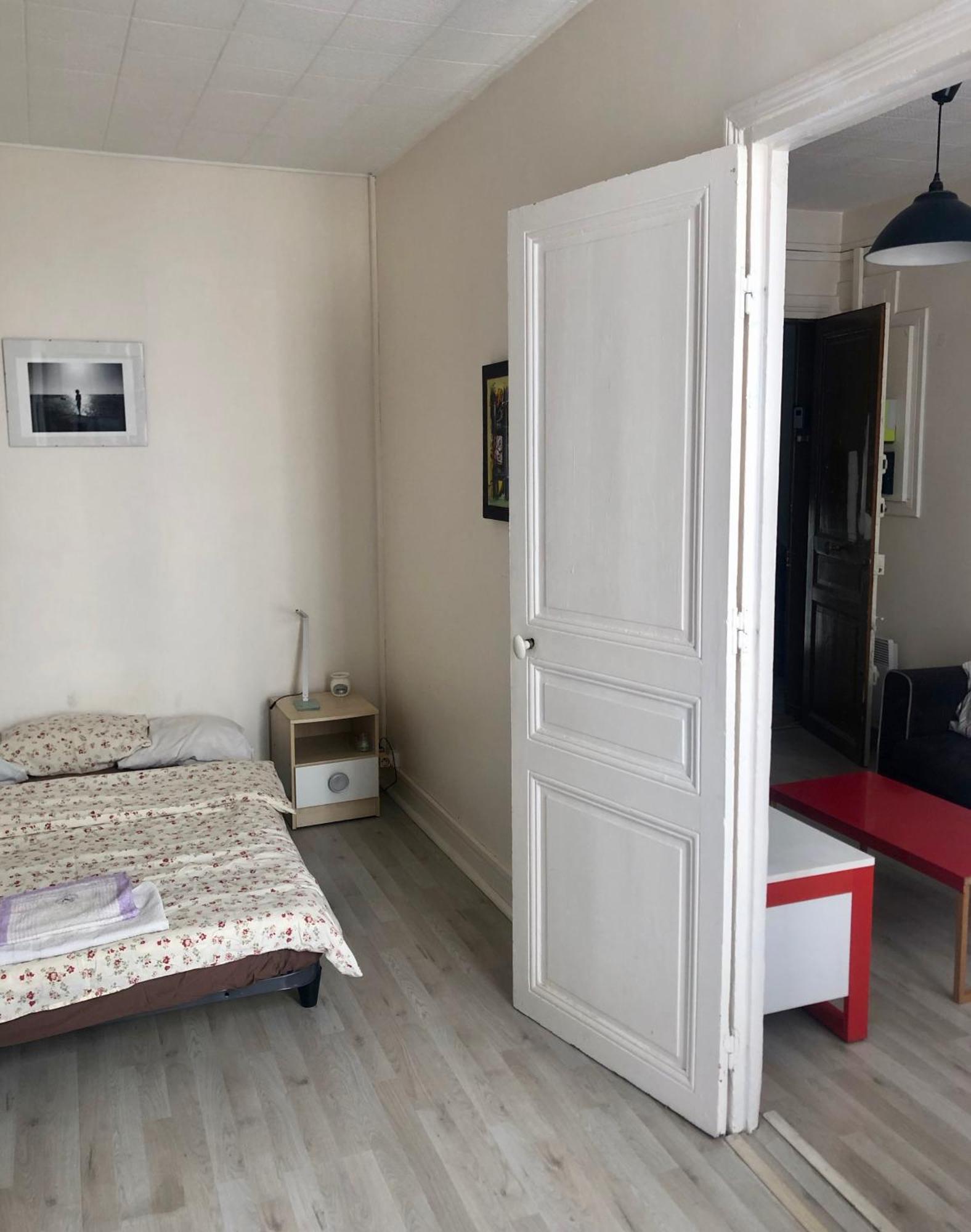 Cute And Quiet In Montmartre Apartment