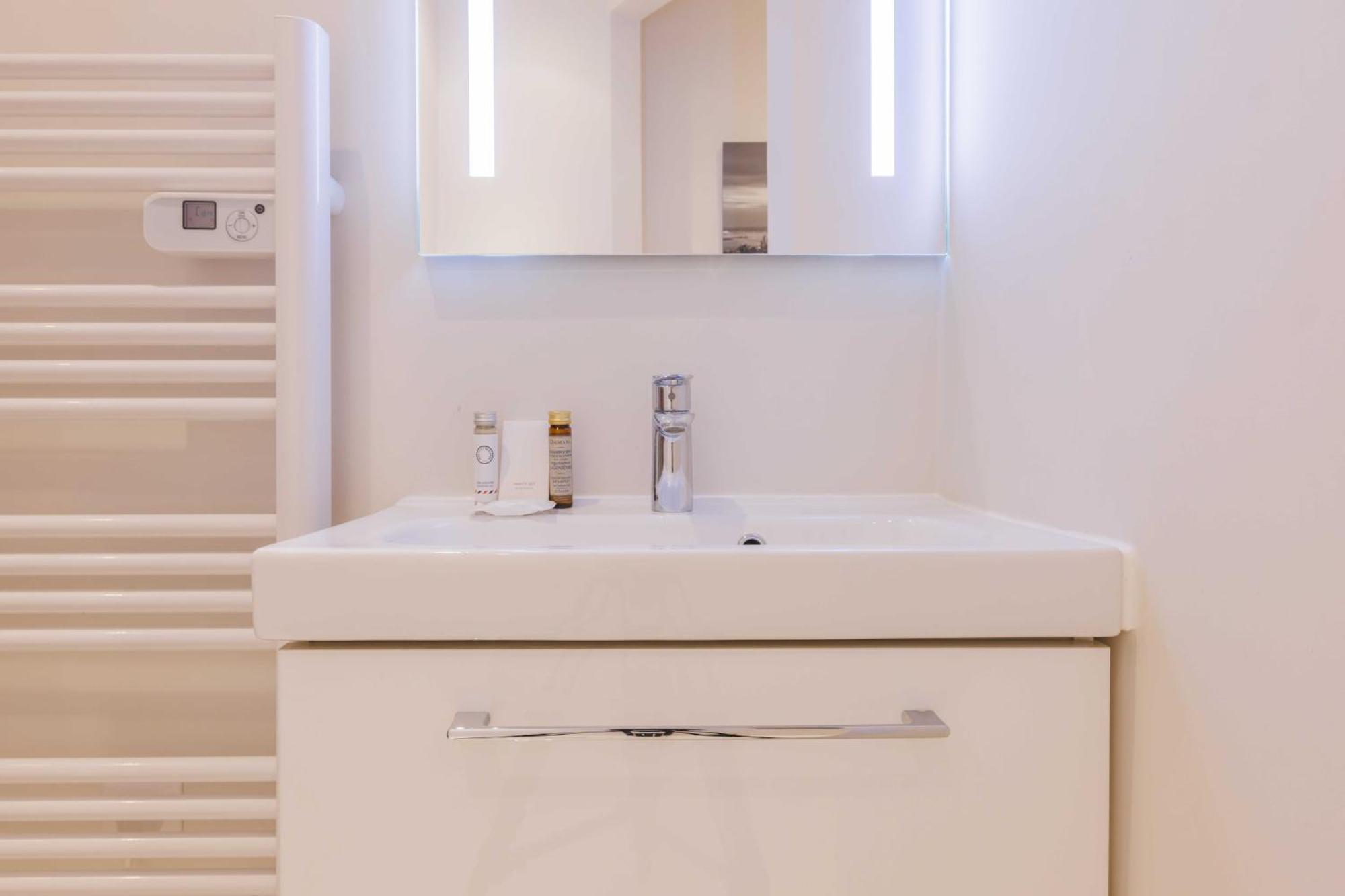 Modern - 2br - 6p - Saint-ambroise Apartamento *