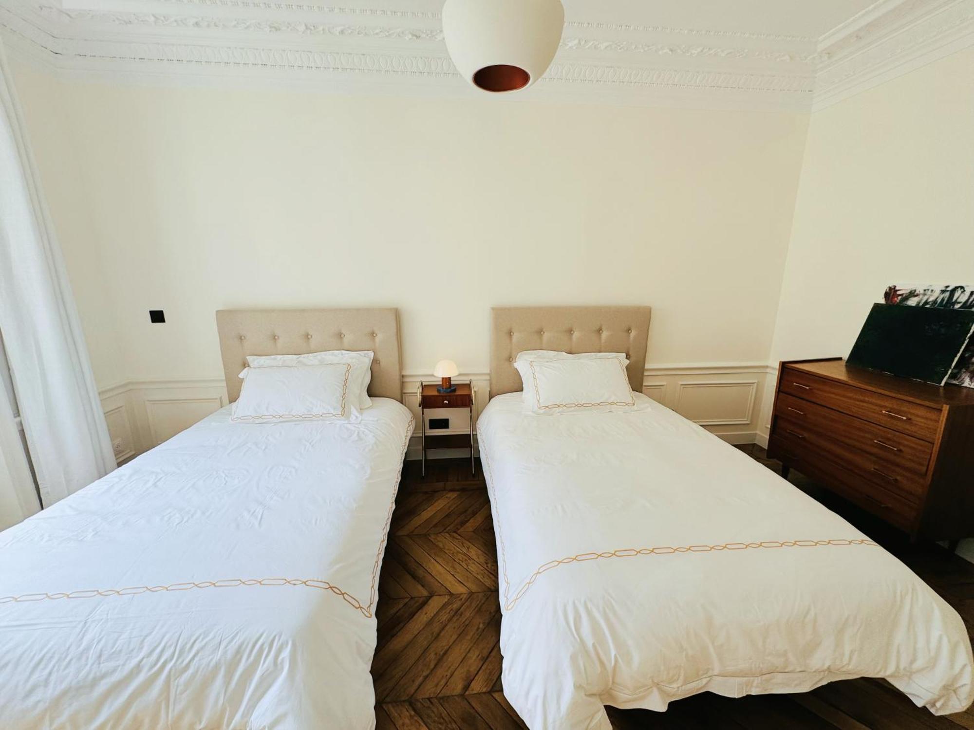 3 Bedrooms In Marais Appartement