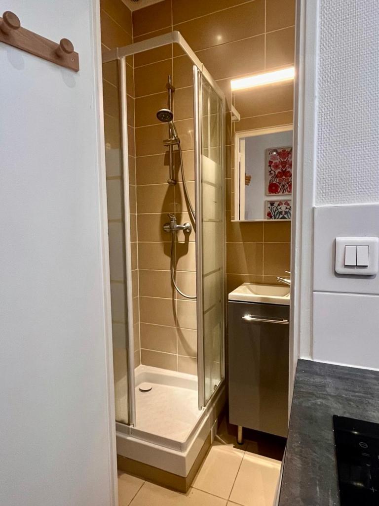 Apartment Fully Equipped At 3 Mins From Metro Paris