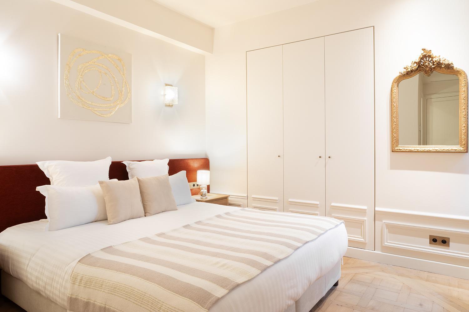 Pick A Flat's Apartements With Services In Louvre - Rue Des Halles Appartement