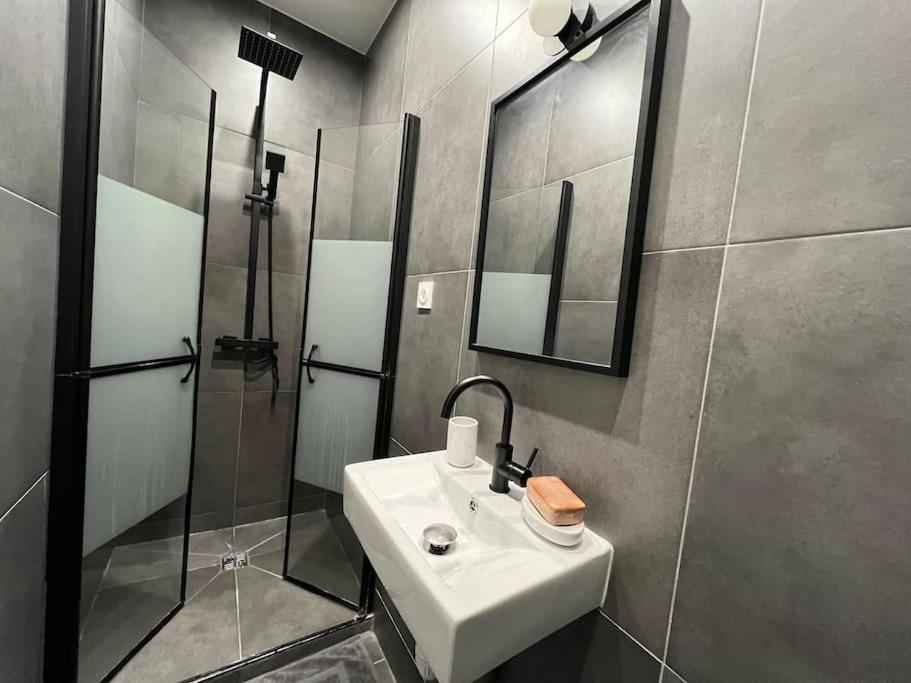 Le Cosy Parisien - Au Coeur Du 13eme - 14mb Appartement