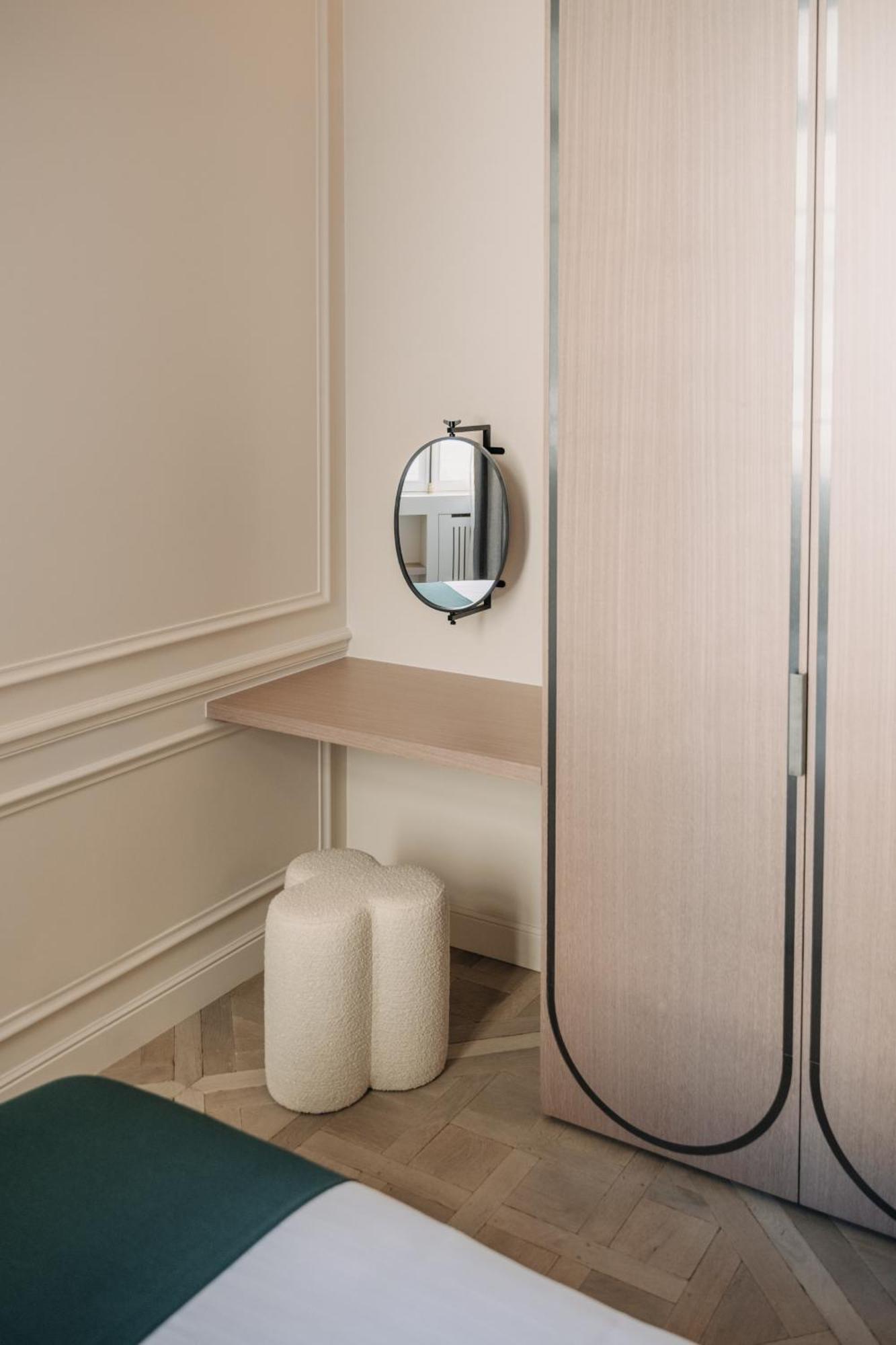 Highstay - Luxury Serviced - Louvre Apartment *