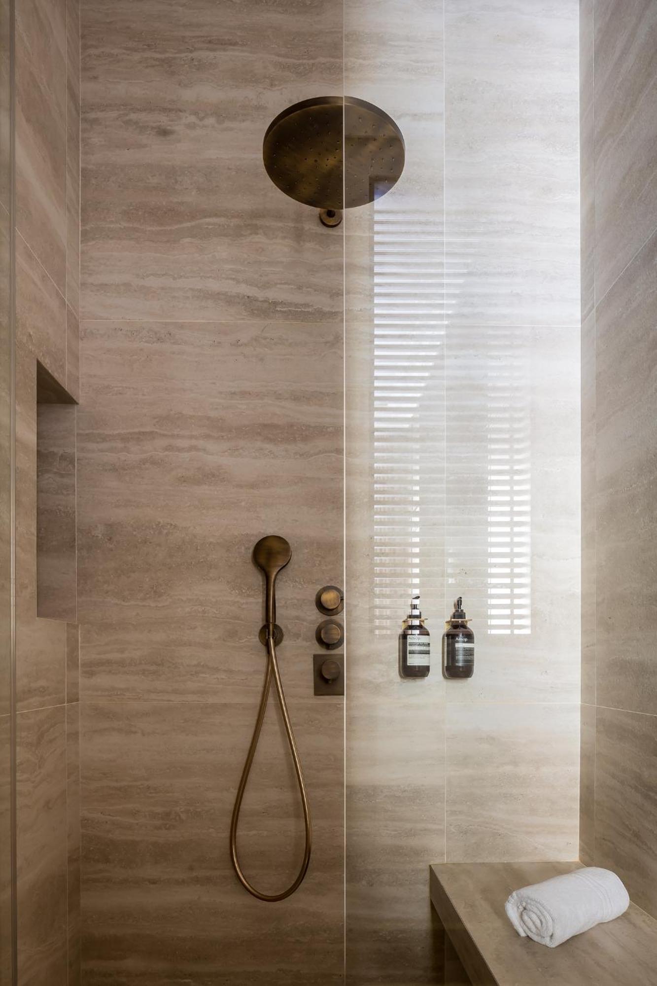 Highstay - Luxury Serviced - Louvre Apartment *