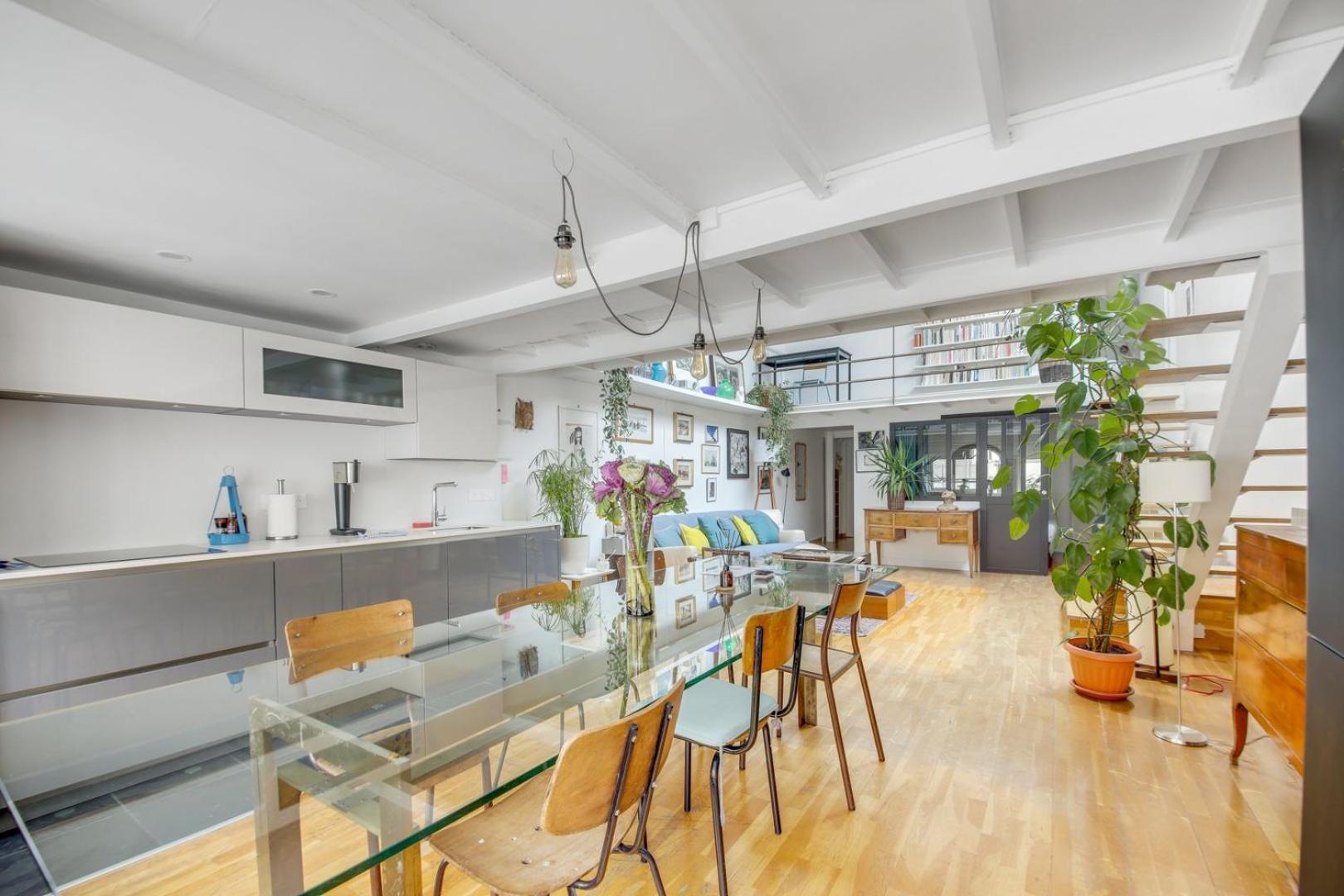 Super Loft Overtop