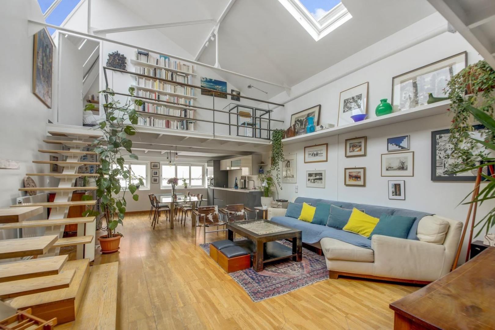 Super Loft Overtop Paris