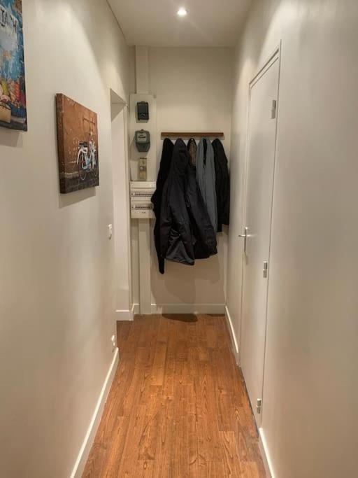 Epinettes - Rdc Calme Sur Cour Appartement Paris
