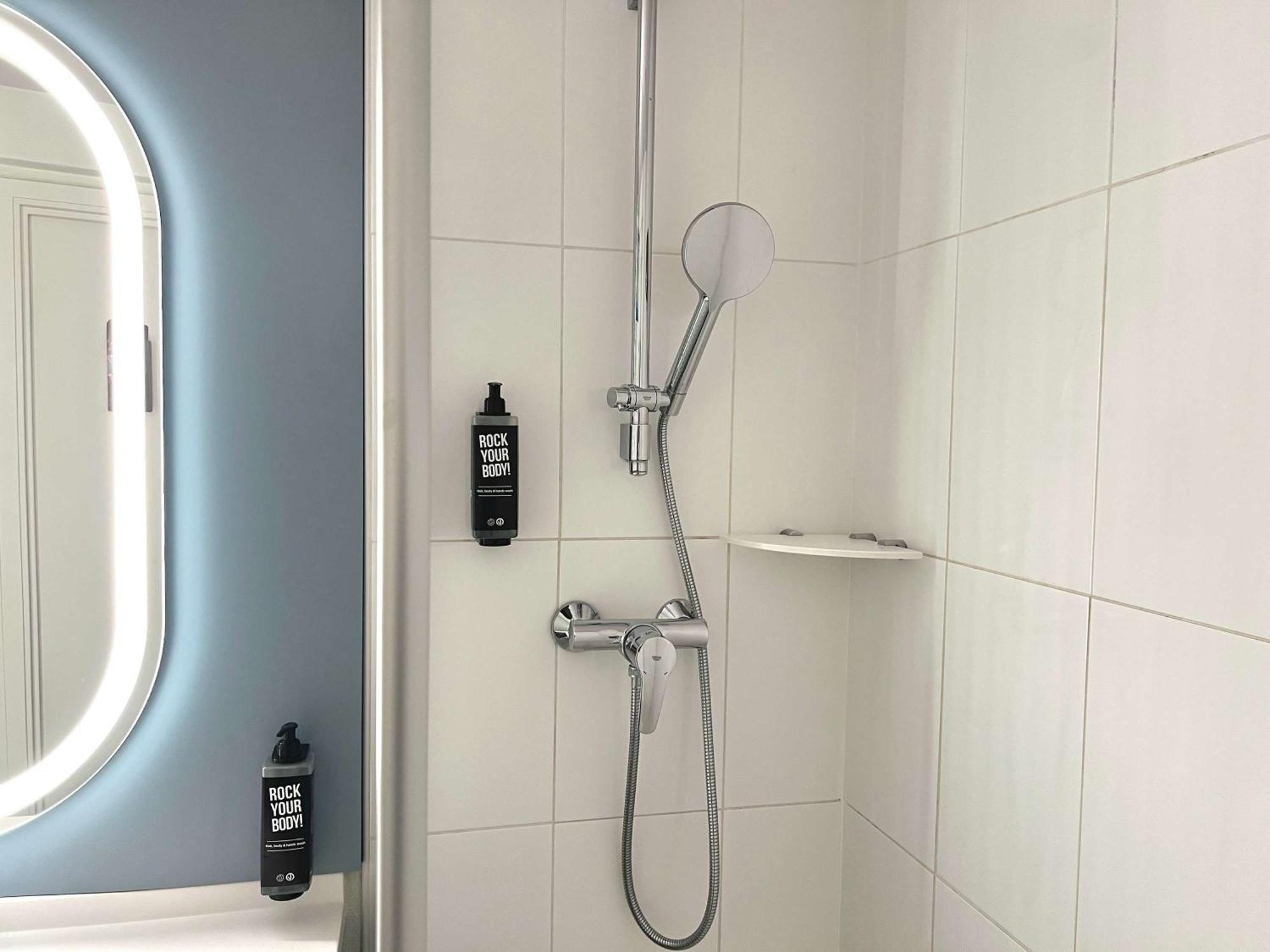 Hotel Ibis Brancion Parc Des Expositions 15eme Paris