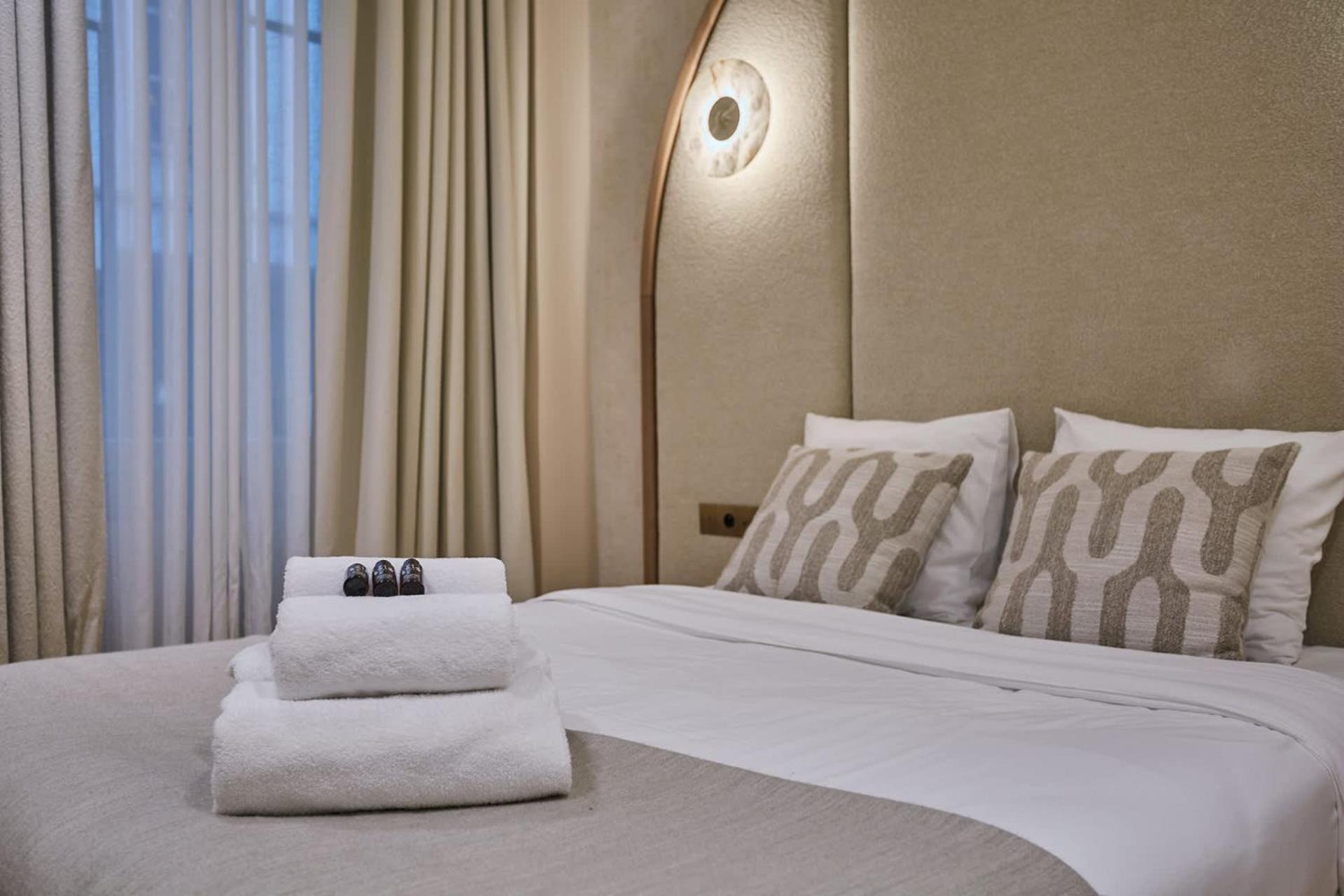 Sumptuous Opera Vendome By Studioprestige Paris