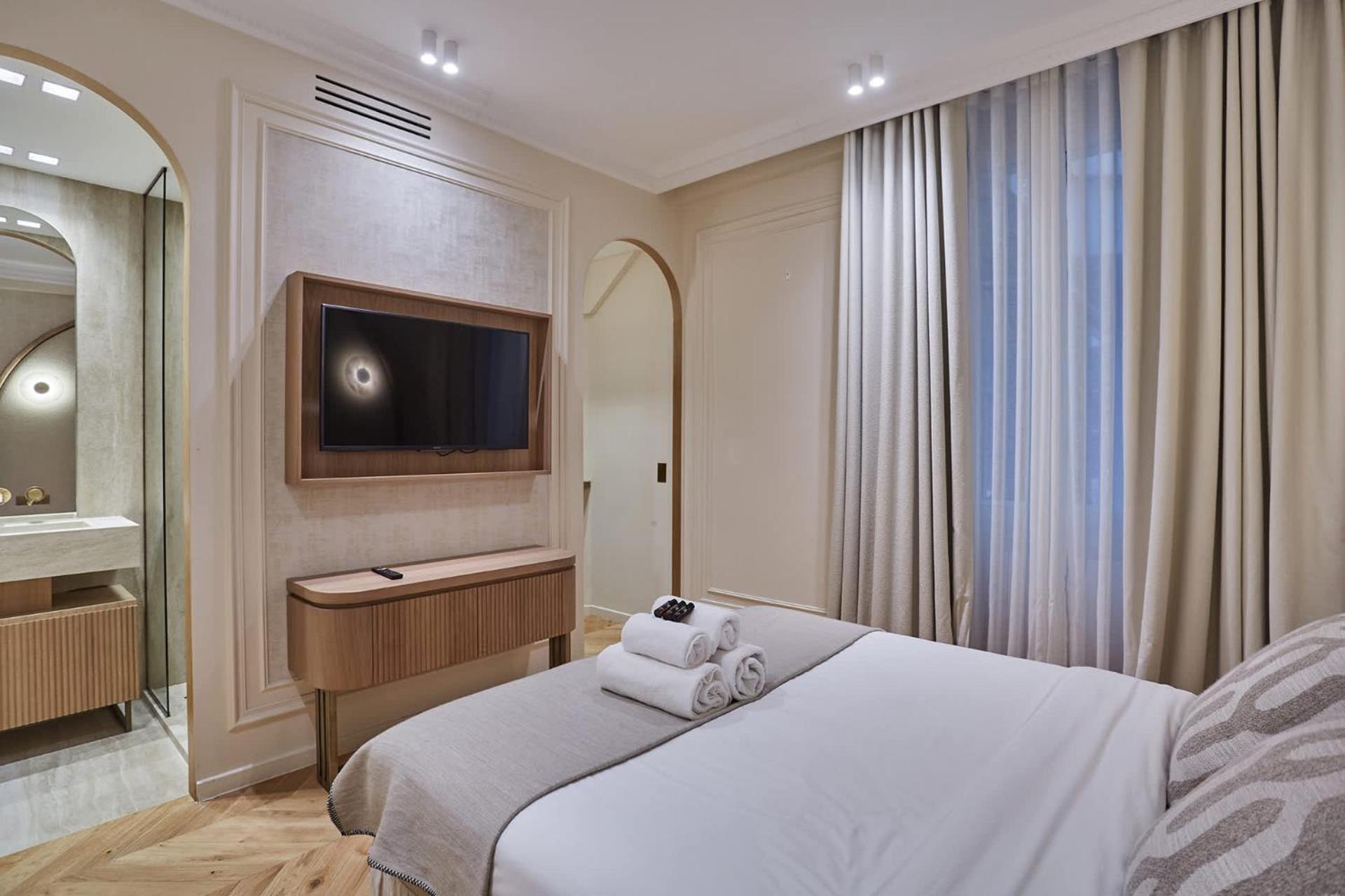 Sumptuous Opera Vendome By Studioprestige * Paris