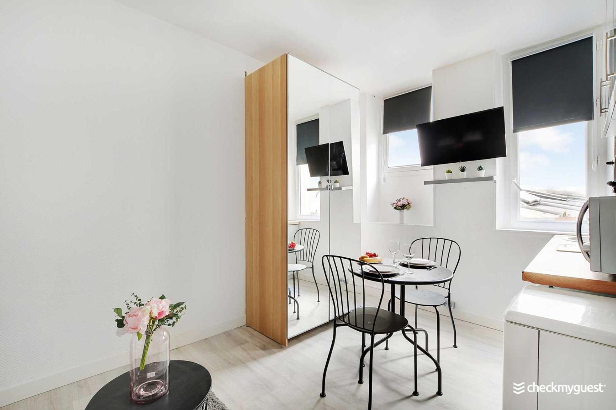 Apartment Lovely In The Heart Of The Marais