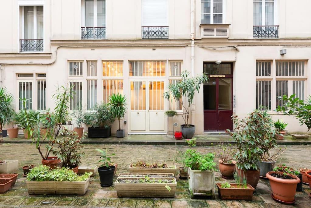 Appartement Montmartre Rue Des Martyrs Loft With Ac, 4-7 Peo