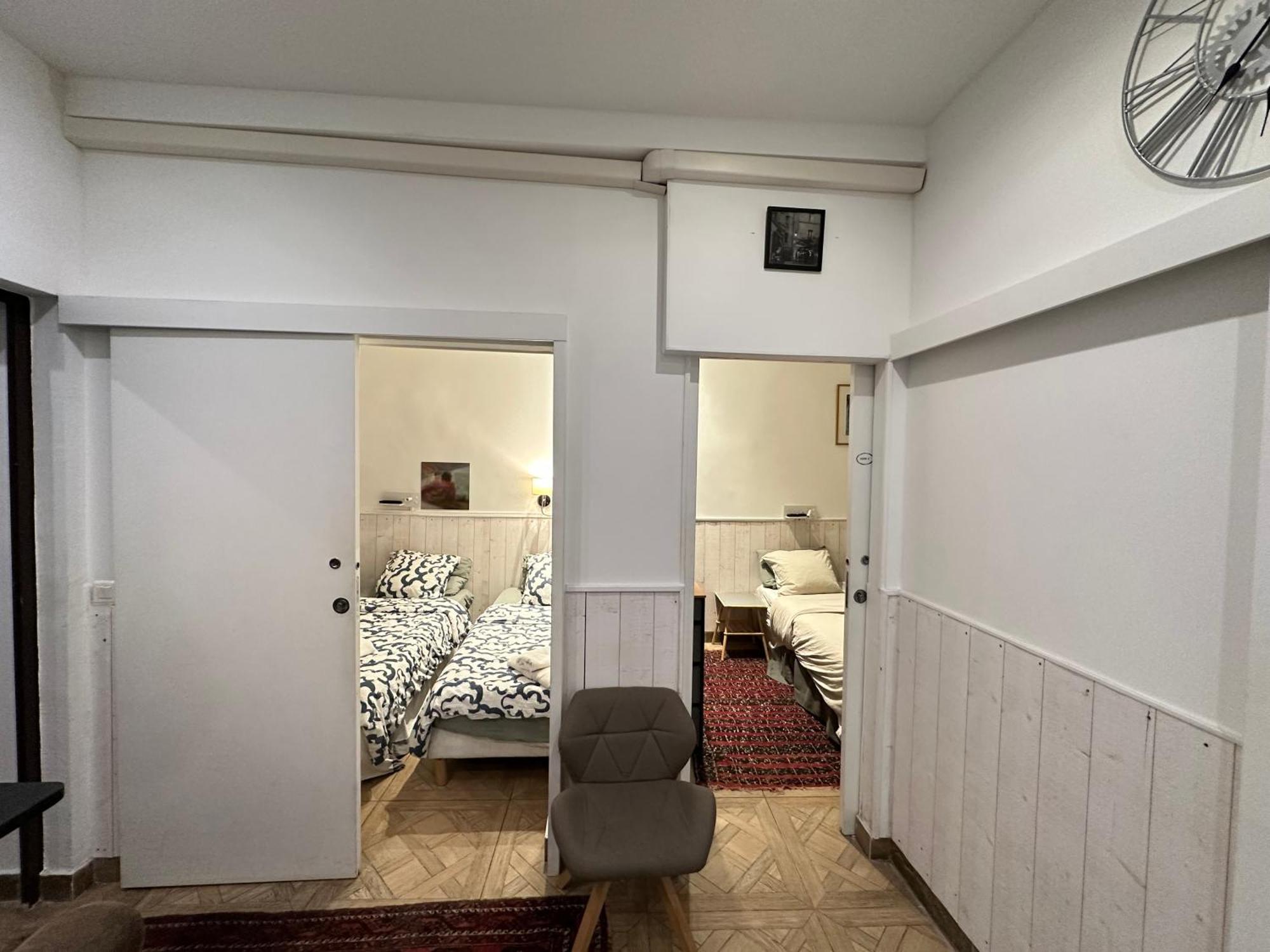 Charles V Marais Aparthotel *
