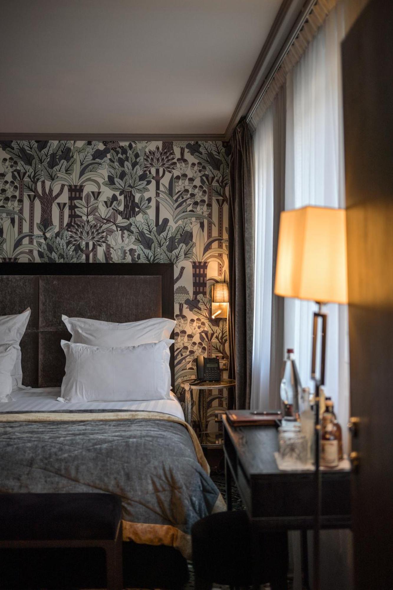 The One Alma Paris Paris