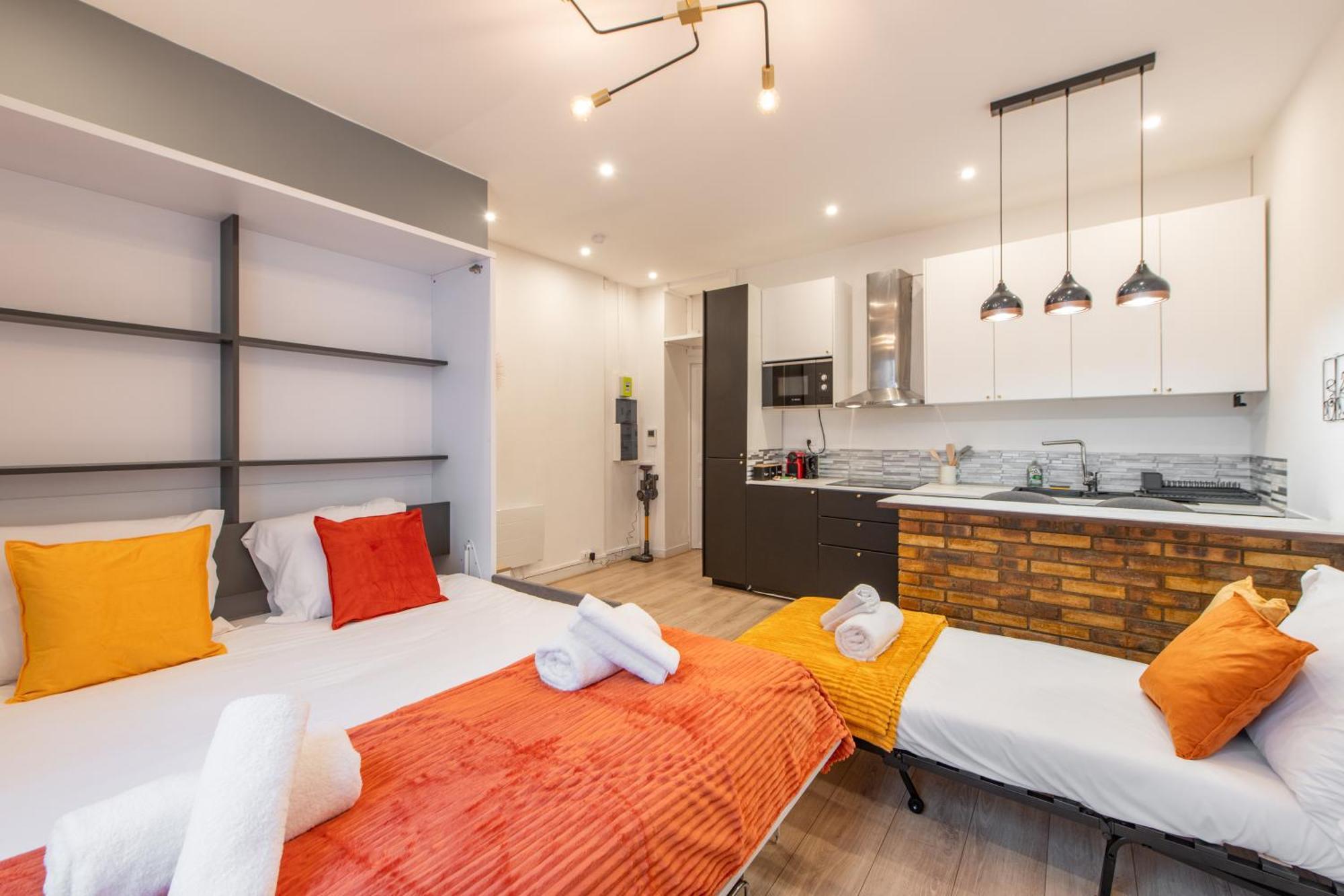 Cozy & Fully Equipped 5 Min Walk To Metro, Montparnasse Neighbourhood * Paris