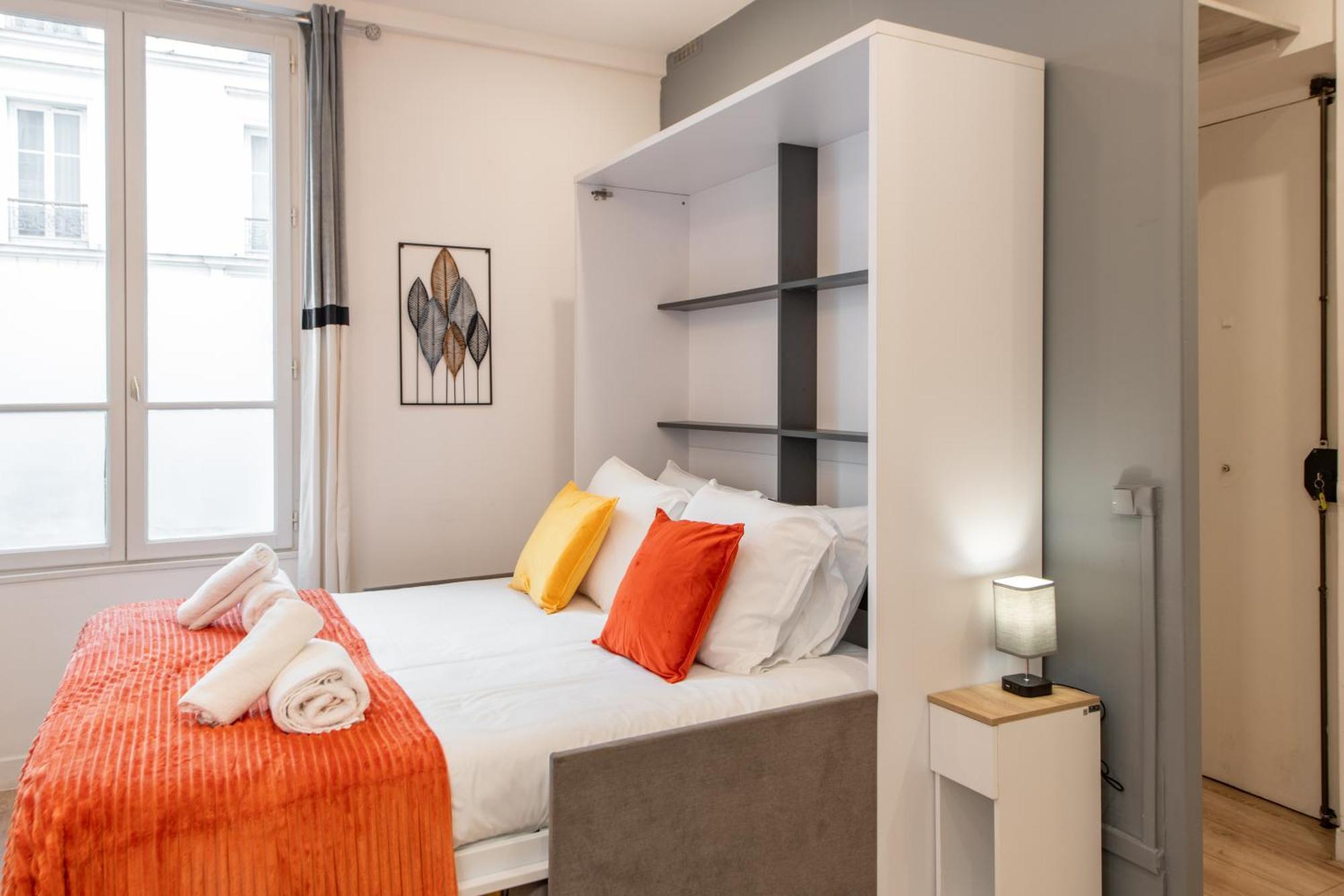 Cozy & Fully Equipped 5 Min Walk To Metro, Montparnasse Neighbourhood