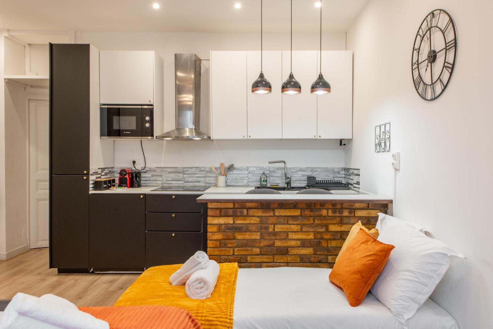 Apartment Cozy & Fully Equipped 5 Min Walk To Metro, Montparnasse Neighbourhood