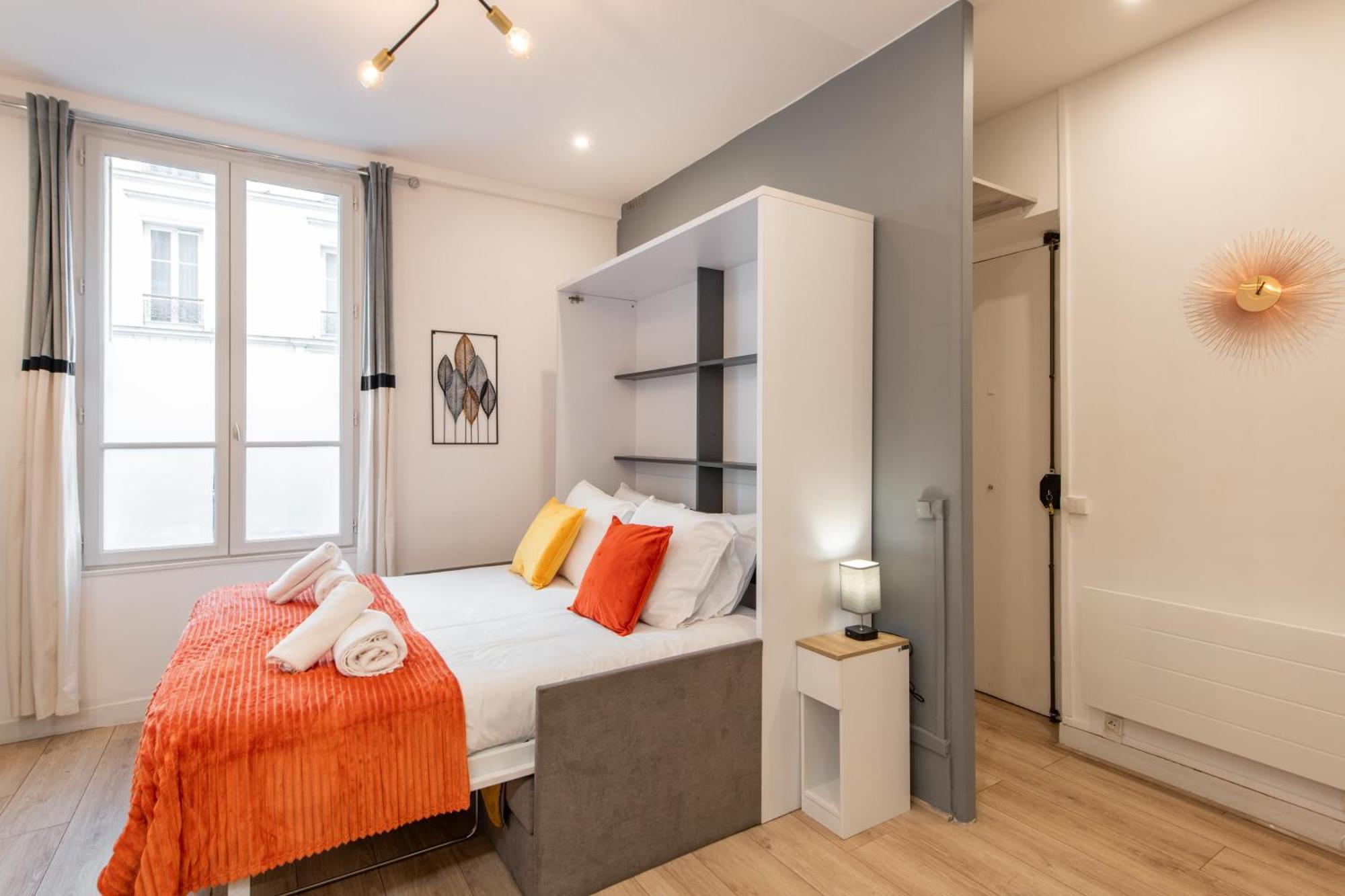 Apartment Cozy & Fully Equipped 5 Min Walk To Metro, Montparnasse Neighbourhood Paris
