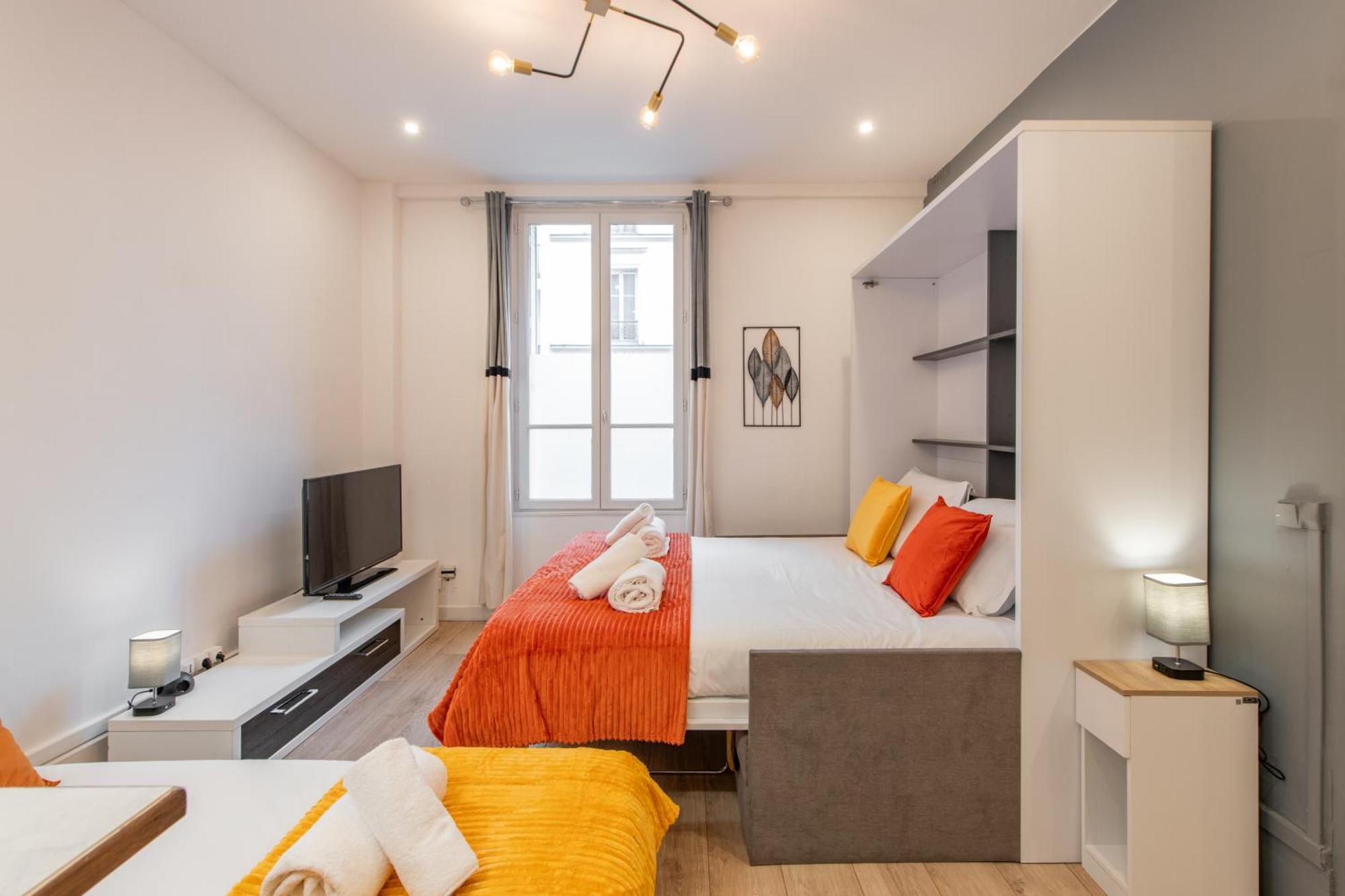 Cozy & Fully Equipped 5 Min Walk To Metro, Montparnasse Neighbourhood
