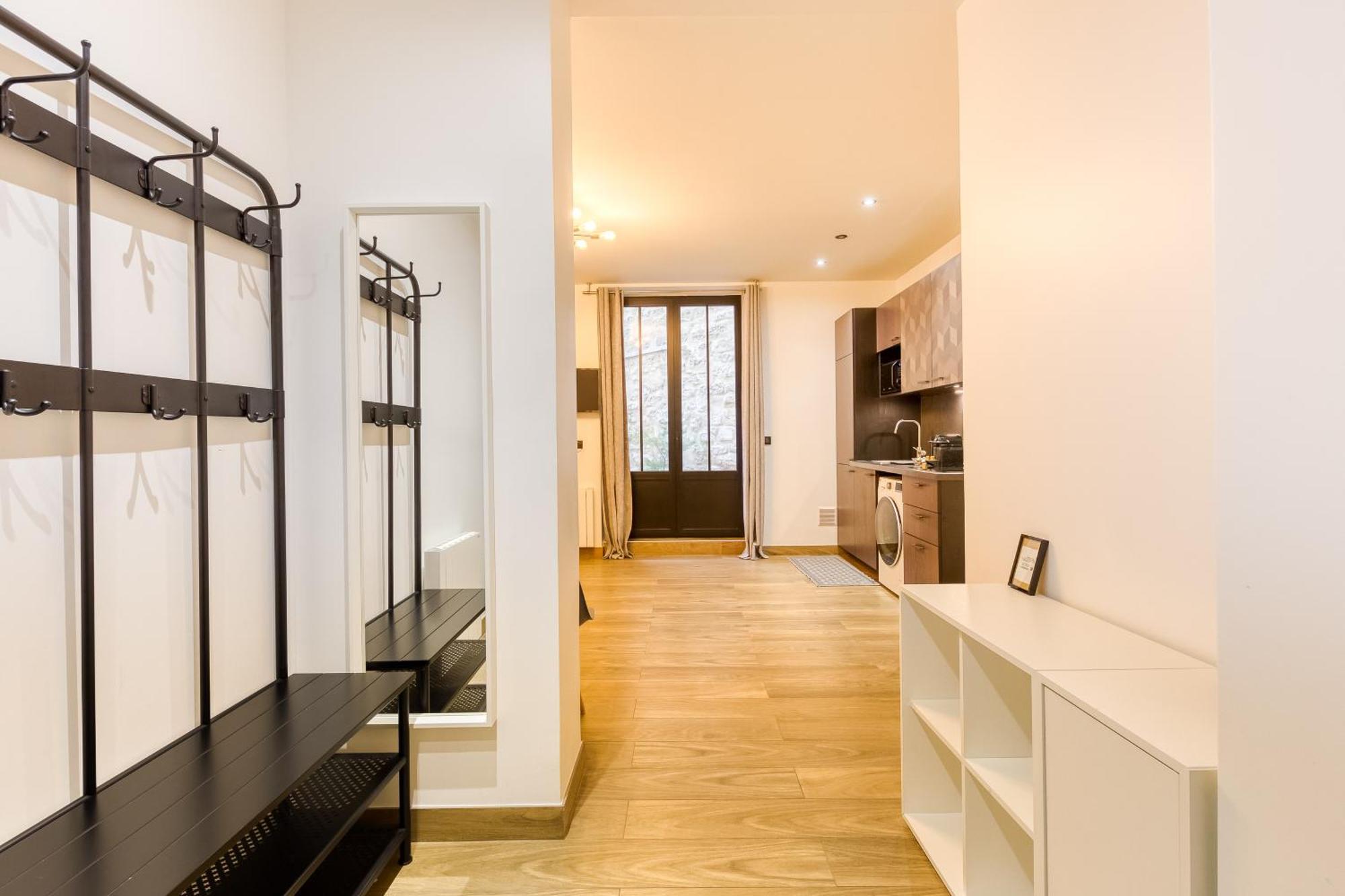 Apartment Le Charme De Montmartre - Patio Prive-sacre-coeur - Parking Gratuit - Metro Anvers