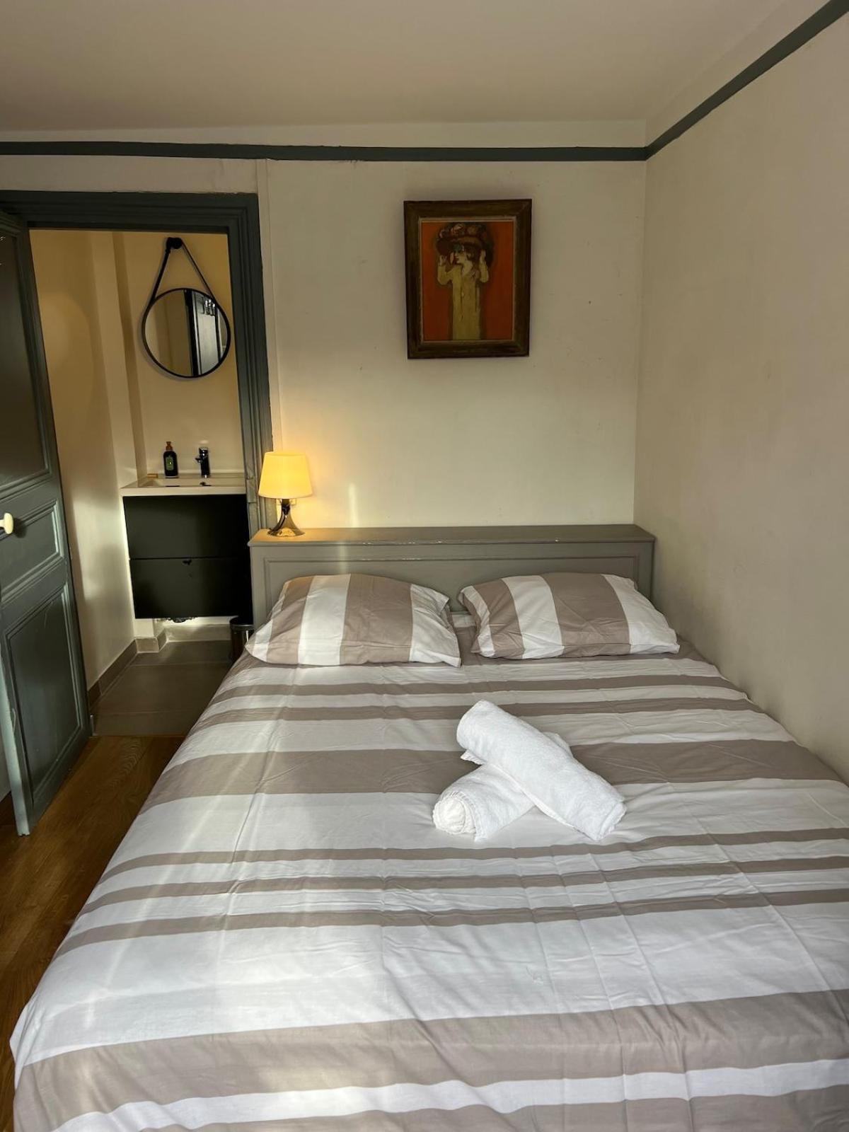 Apartment Proche Champs Elysee 8e