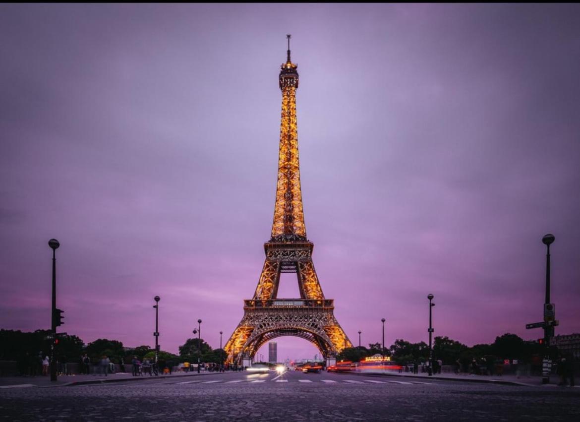 Apartment Proche Champs Elysee 8e Paris