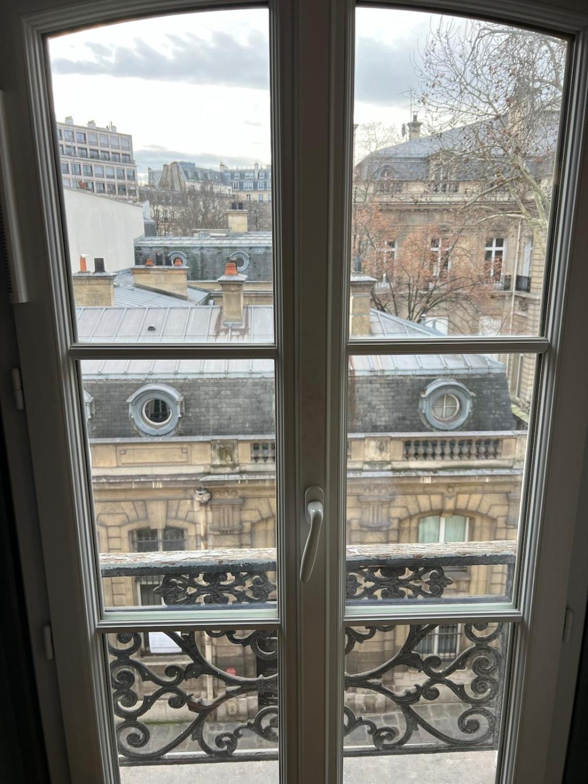 Apartment Proche Champs Elysee 8e