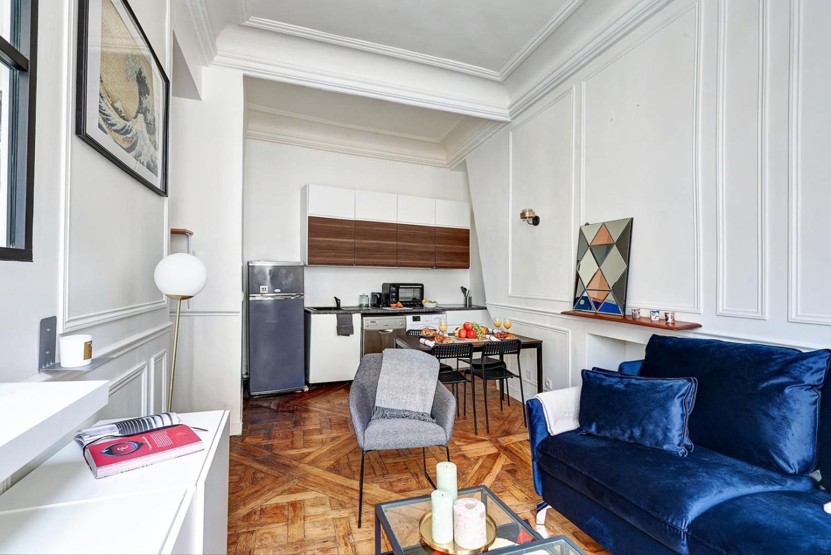 Apartment Bnbnook - Parisian Charm: 1br In Le Marais Paris