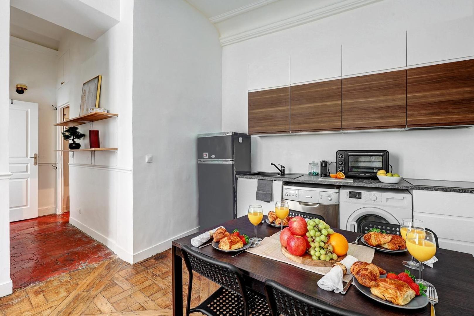 Apartment Bnbnook - Parisian Charm: 1br In Le Marais
