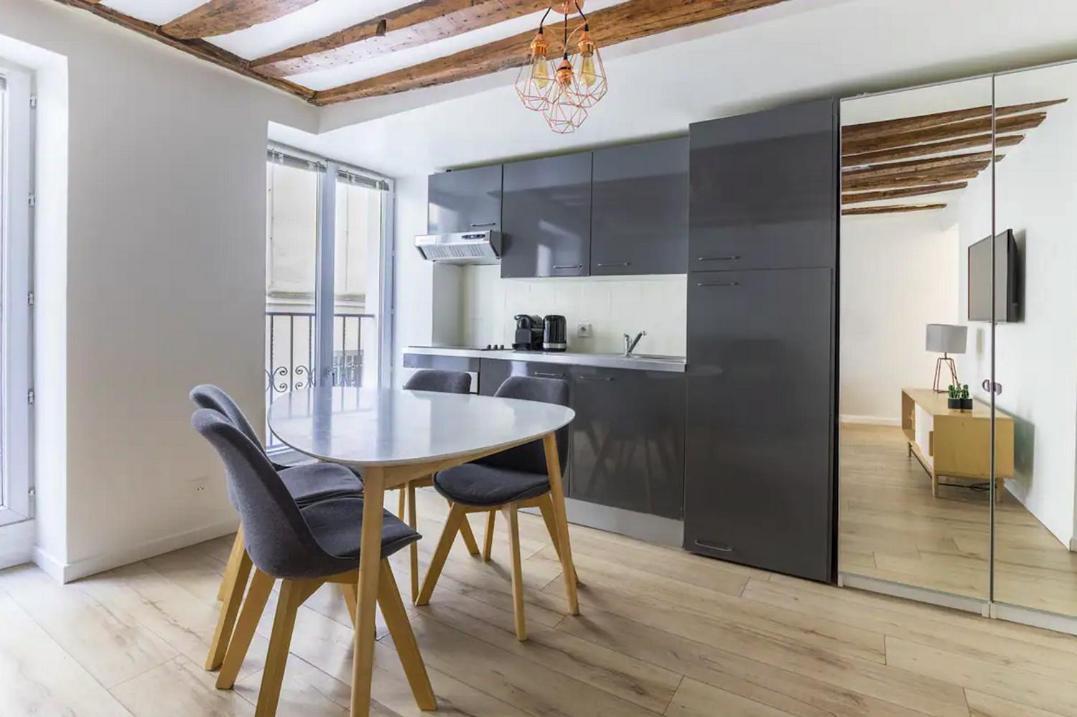 Grands Boulevards 11 Apartment Paris